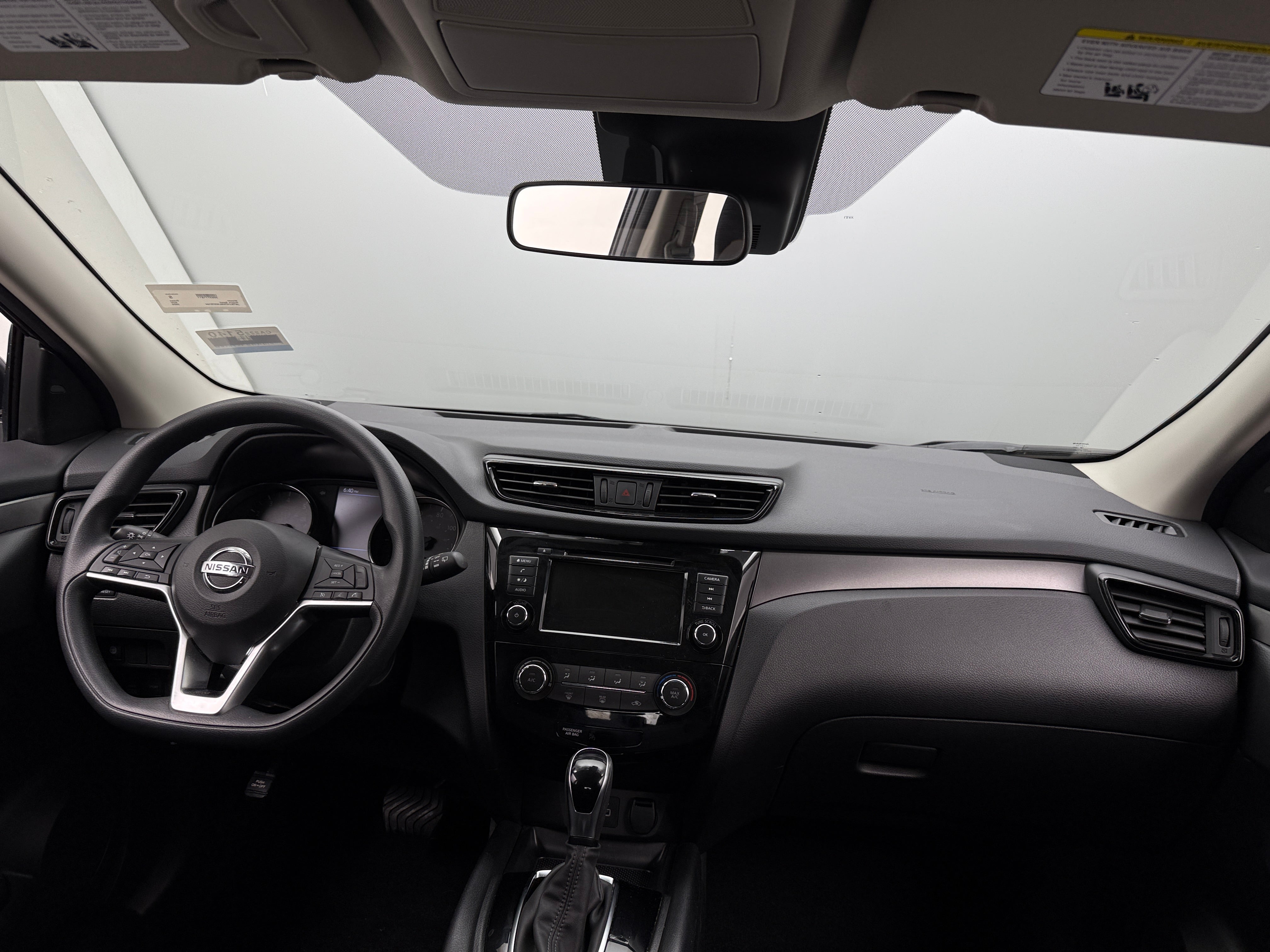 2020 Nissan Rogue Sport S 3