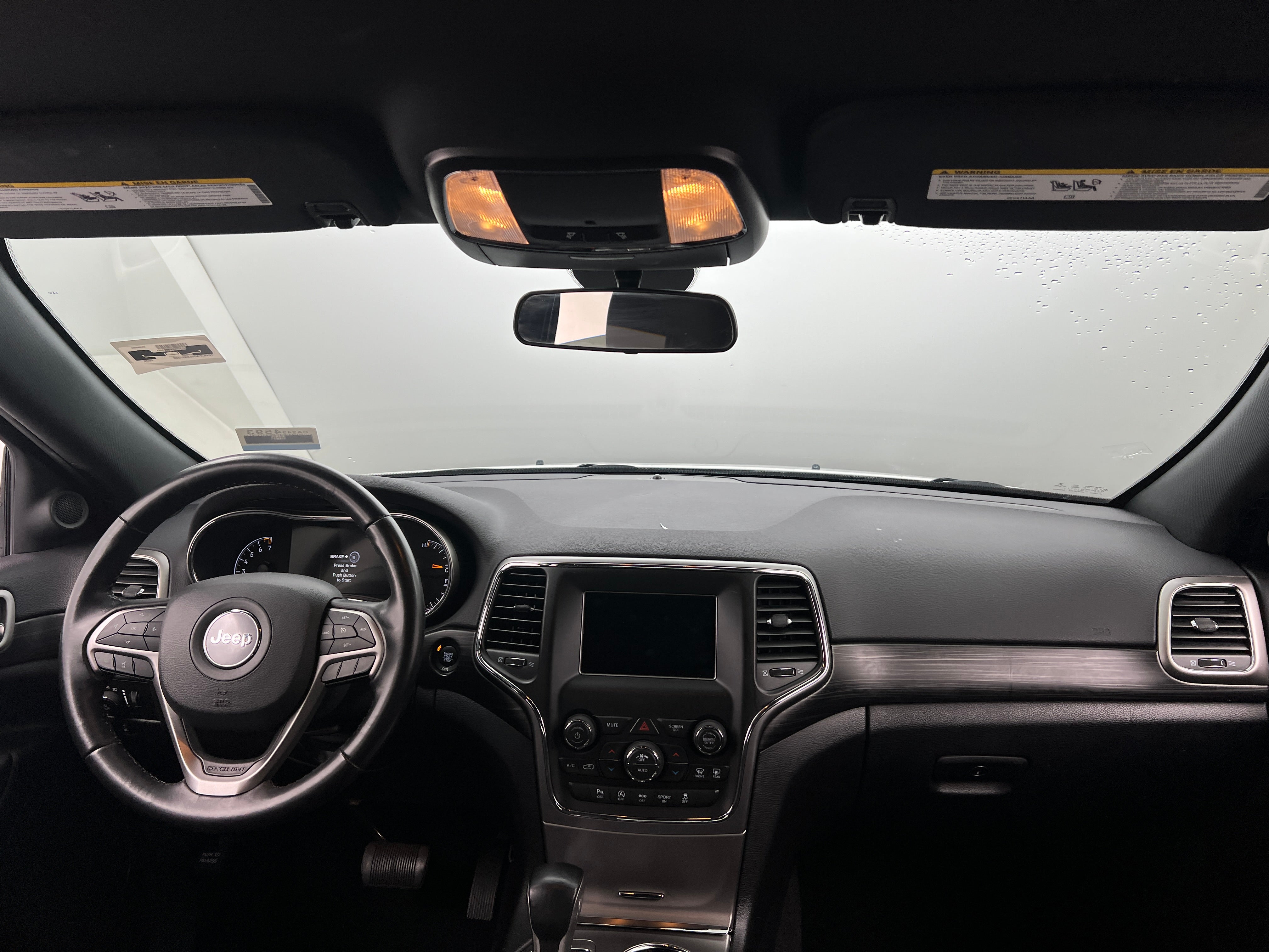 2020 Jeep Grand Cherokee Laredo 3