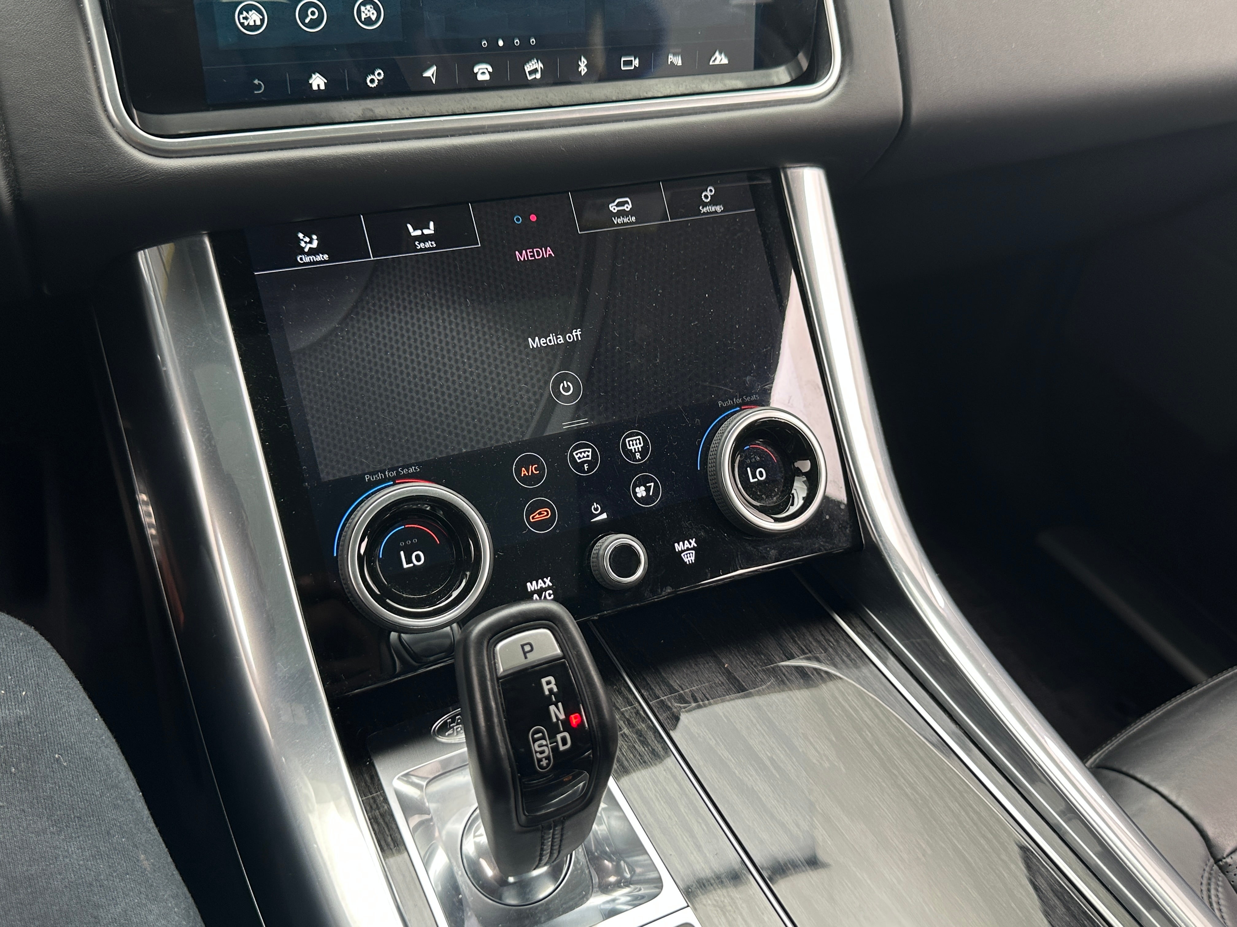 2020 Land Rover Range Rover Sport HSE Dynamic 3