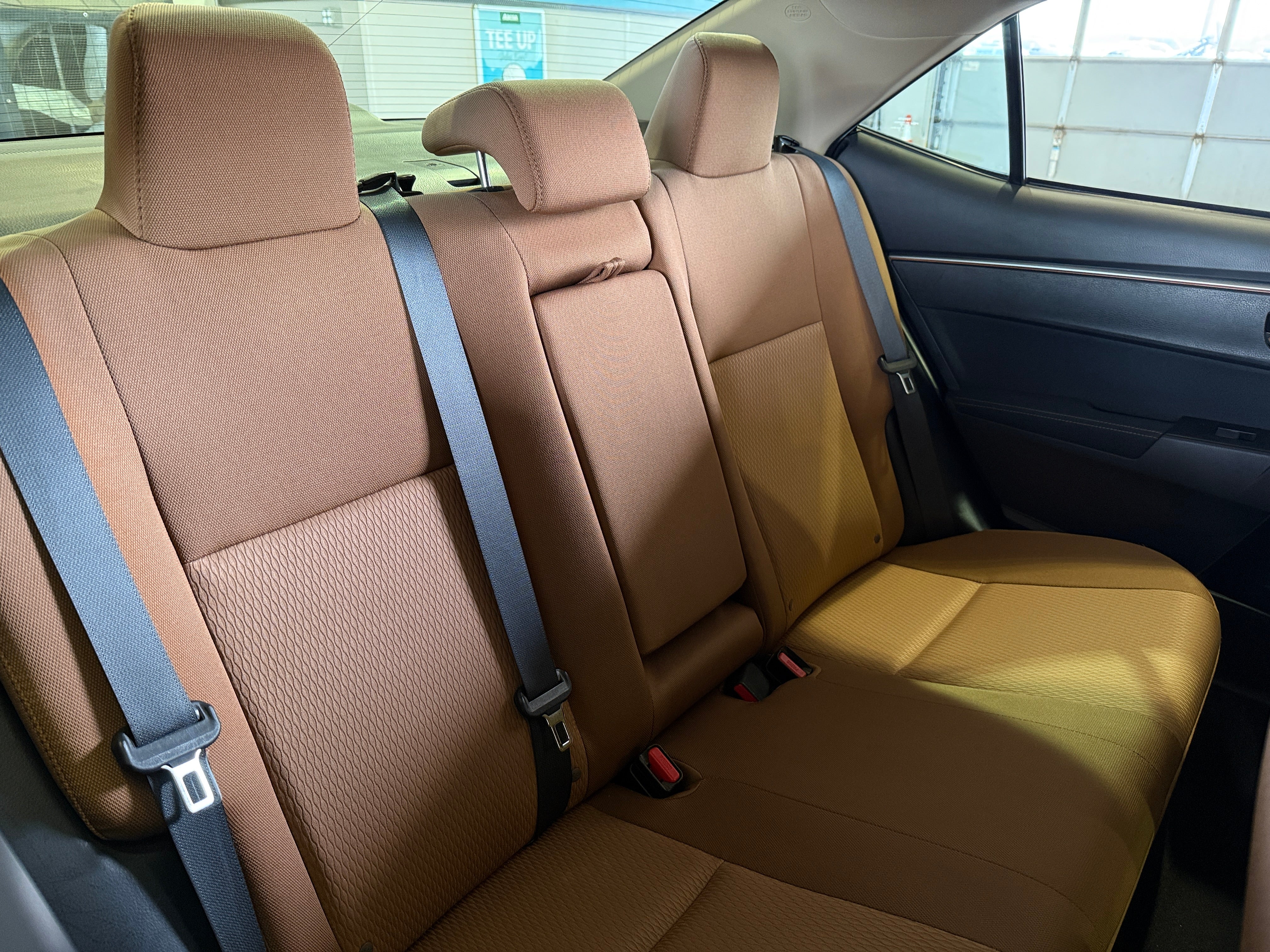 2015 Toyota Corolla LE 6