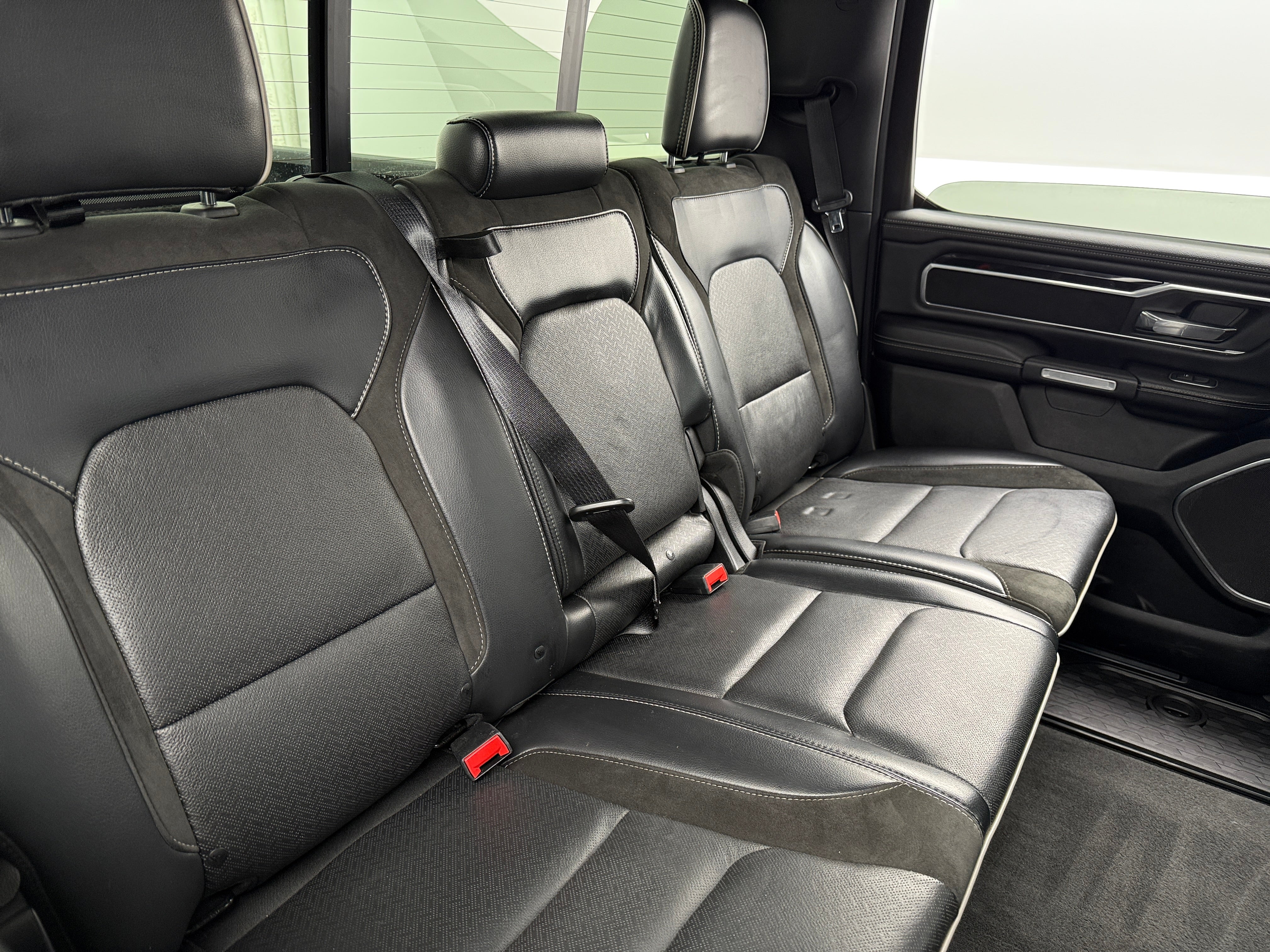 2019 RAM 1500 Laramie 5