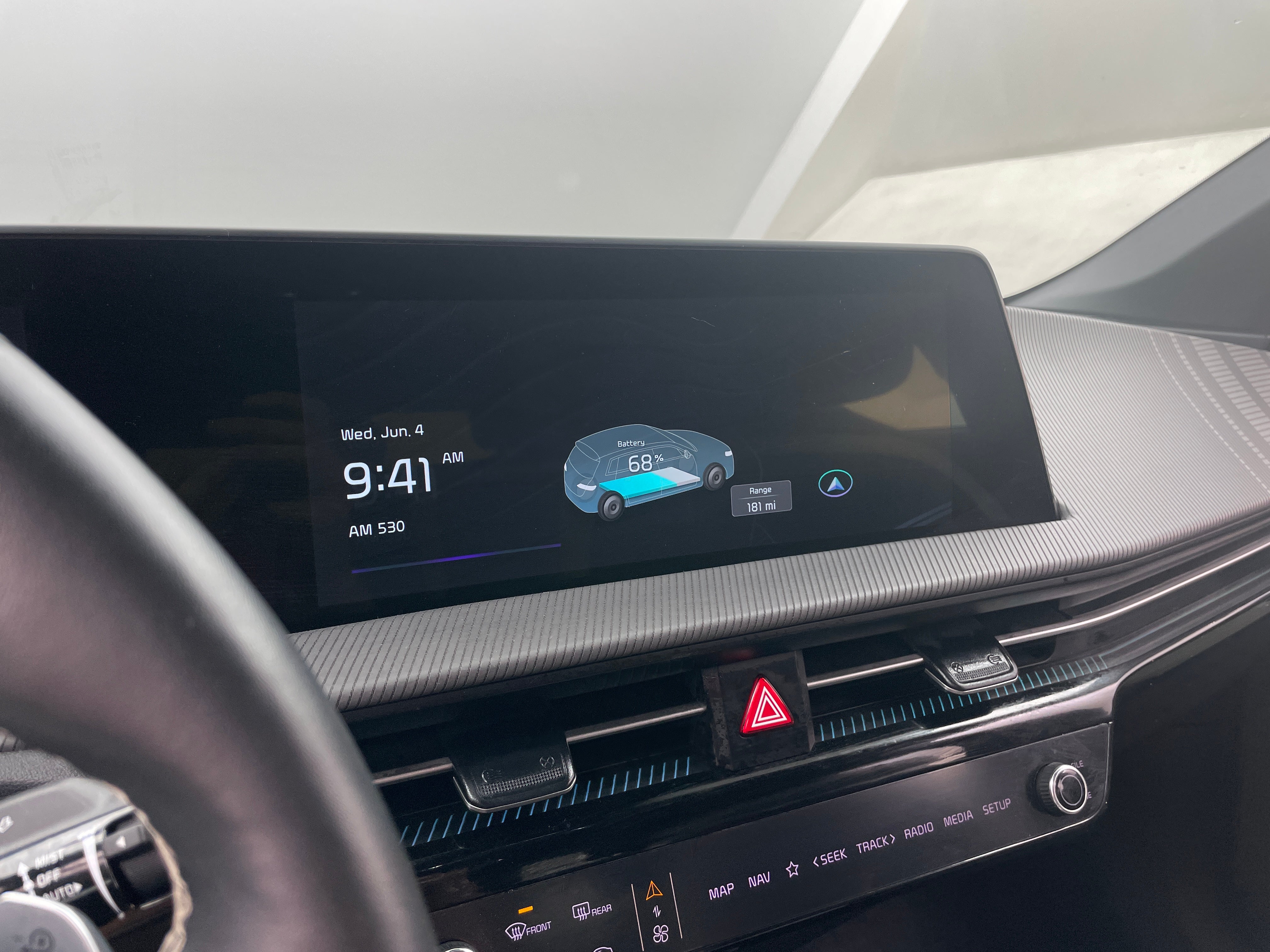 Thumbnail: 2022 Kia EV6 - 3