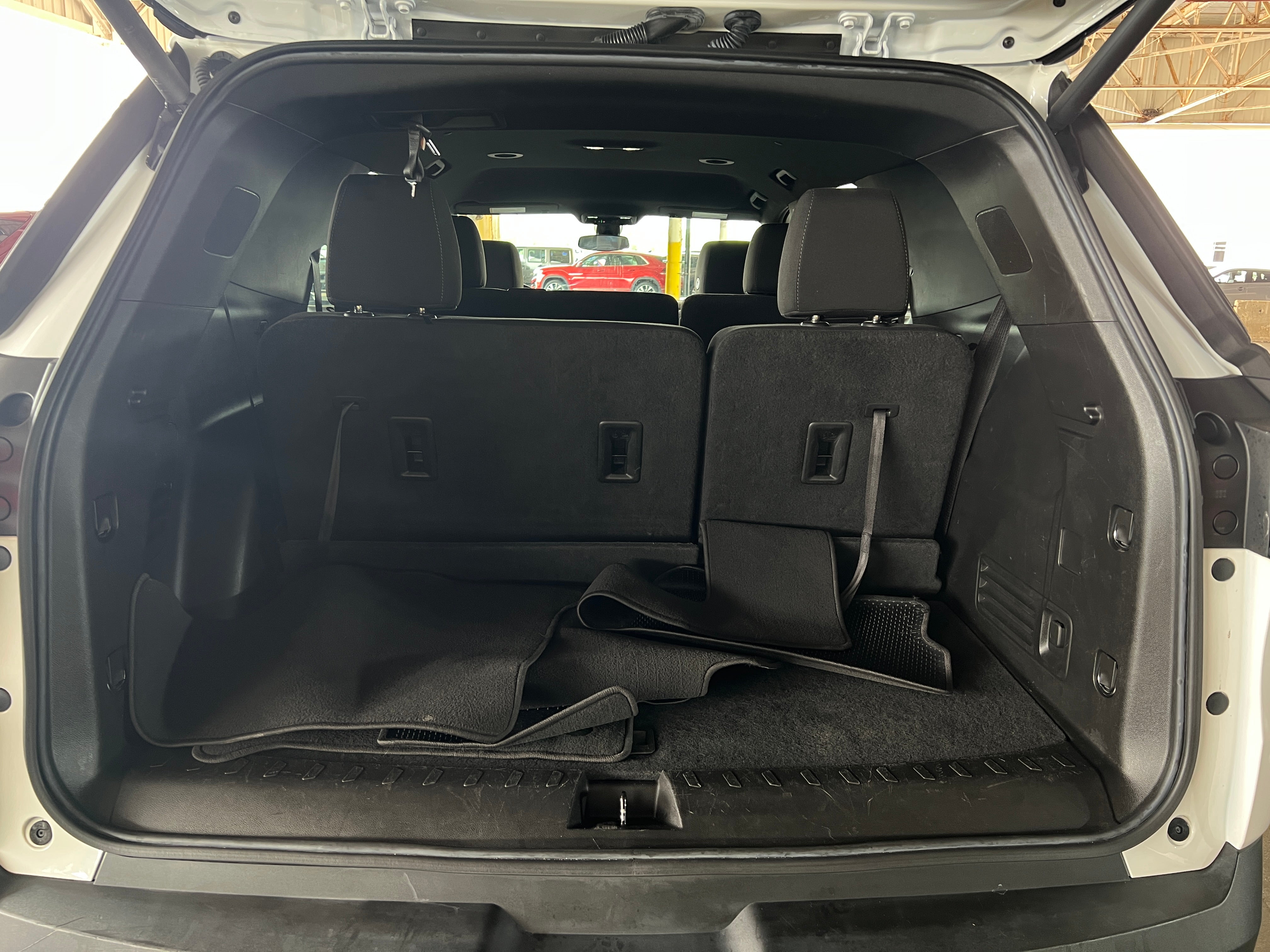 2023 Chevrolet Traverse LT 7