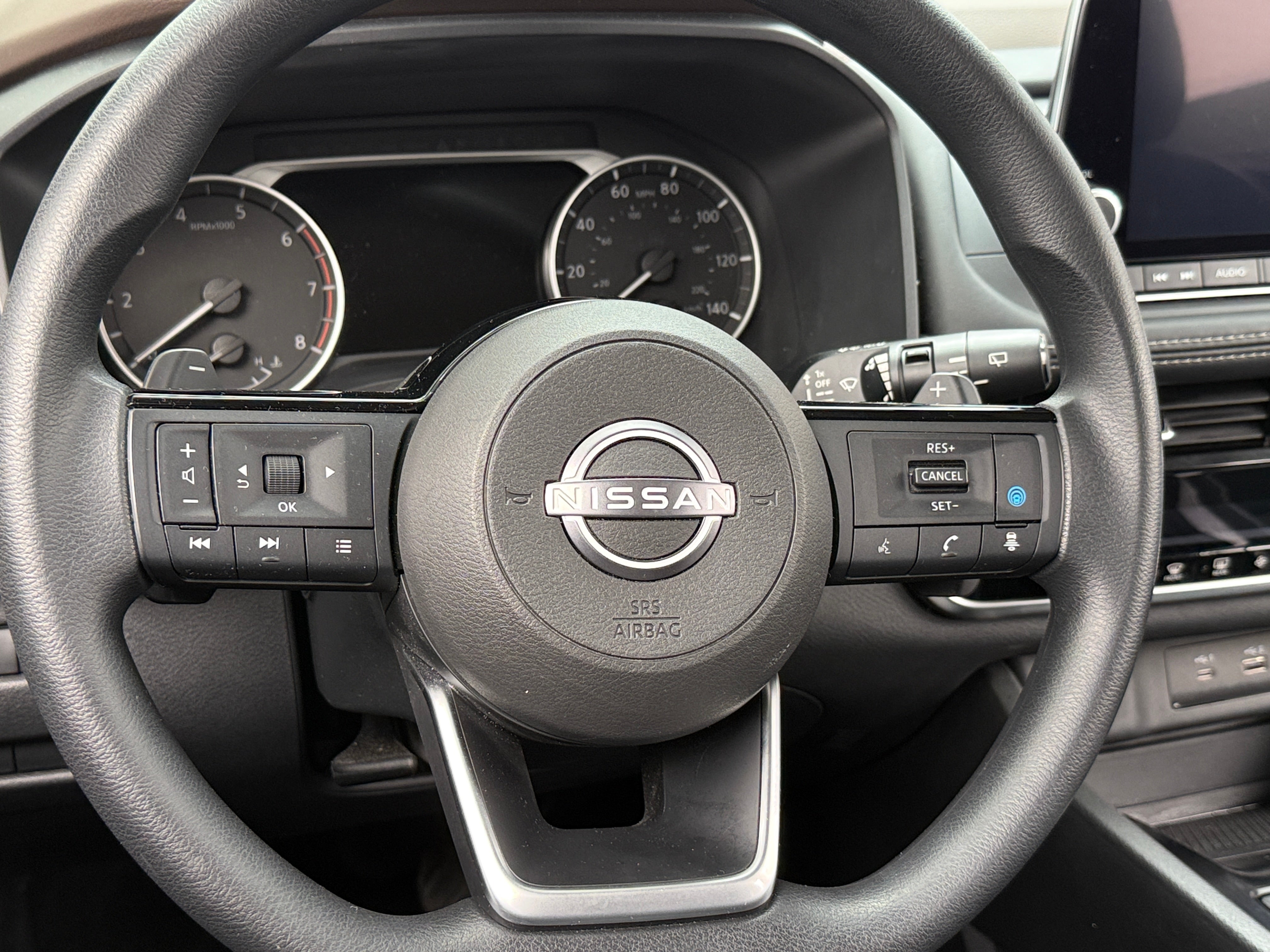 2022 Nissan Rogue SV 5