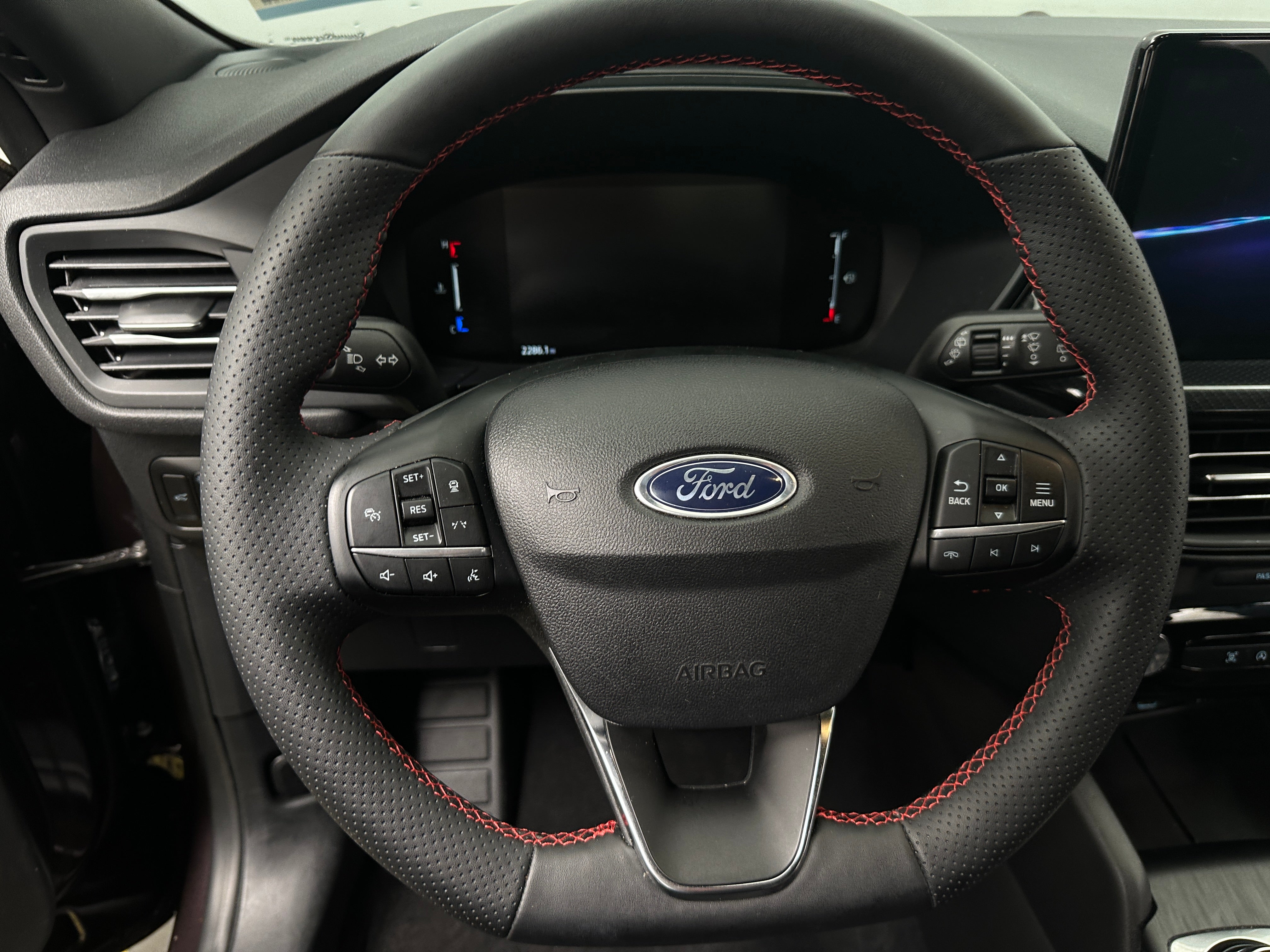 2023 Ford Escape ST-Line 4