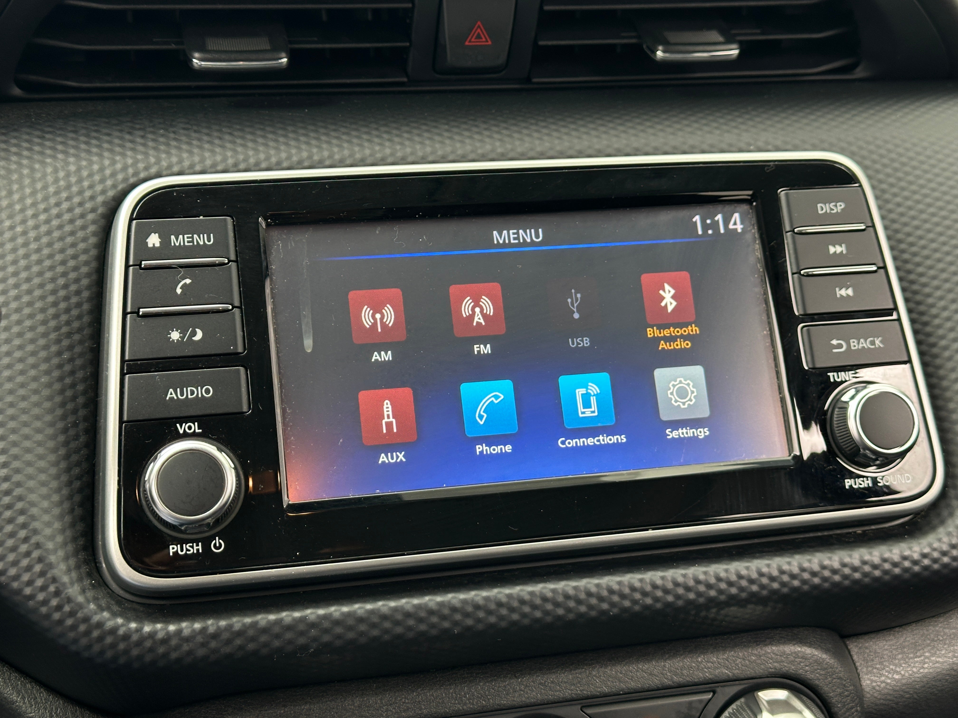 2023 Nissan Kicks S 4