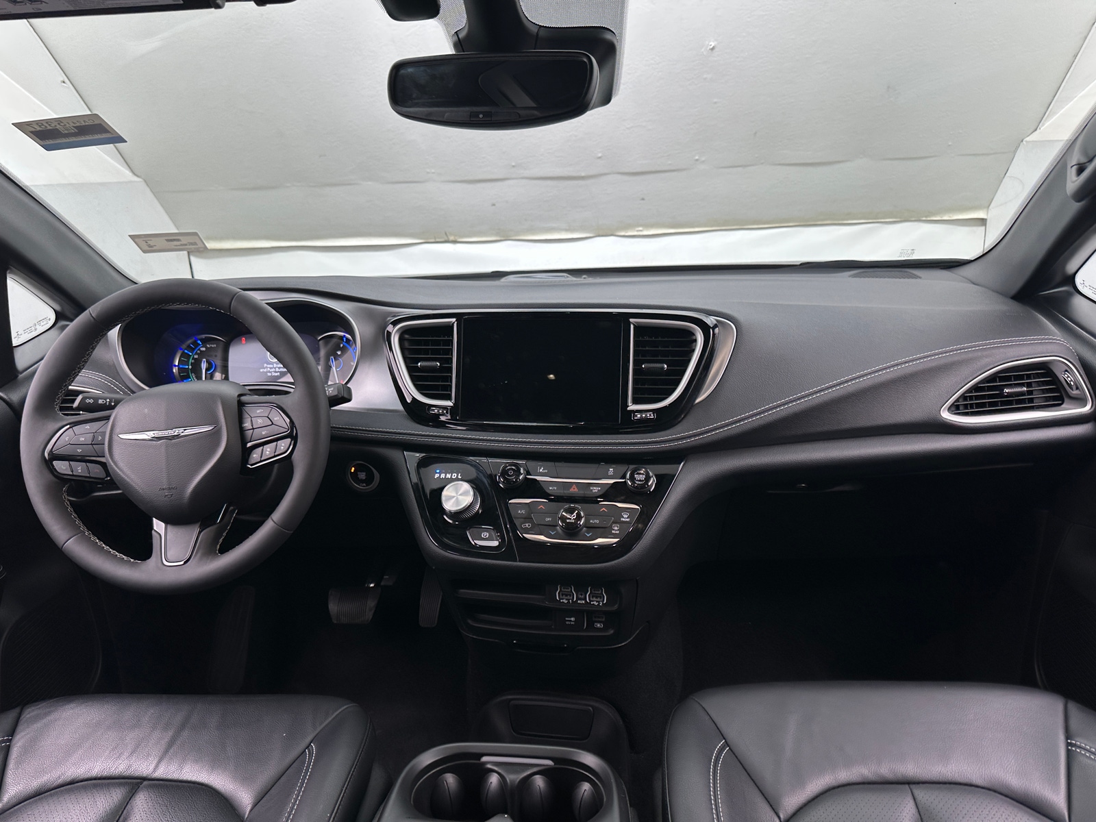 Thumbnail: 2022 Chrysler Pacifica - 2