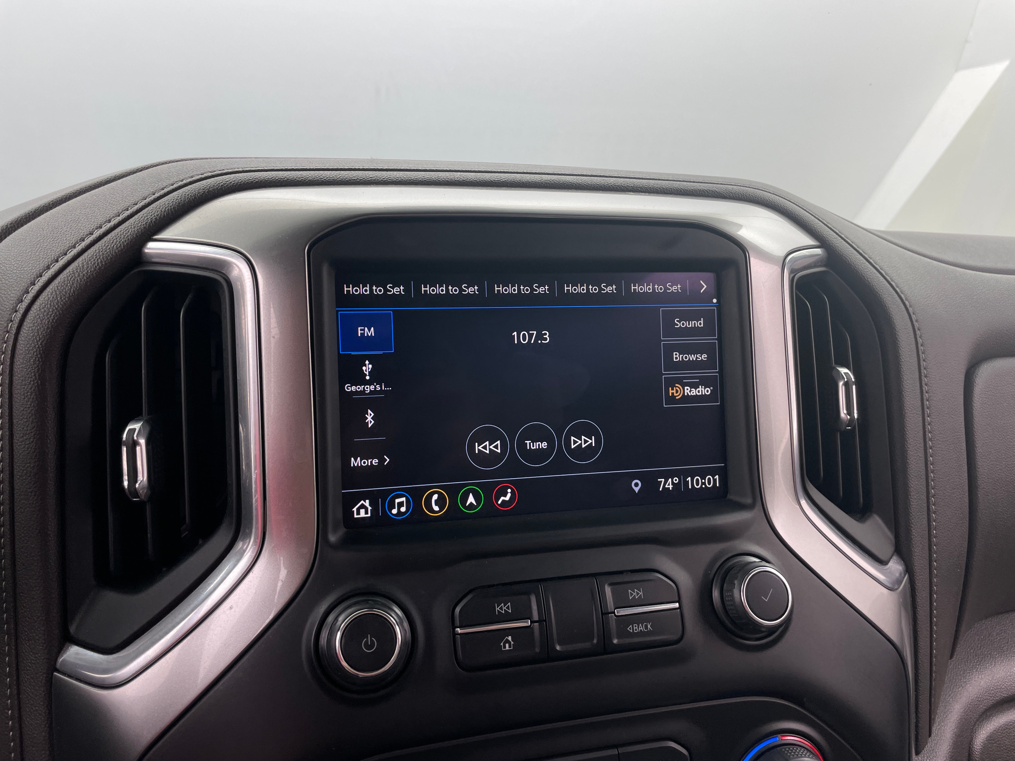 2019 Chevrolet Silverado 1500 LTZ 3