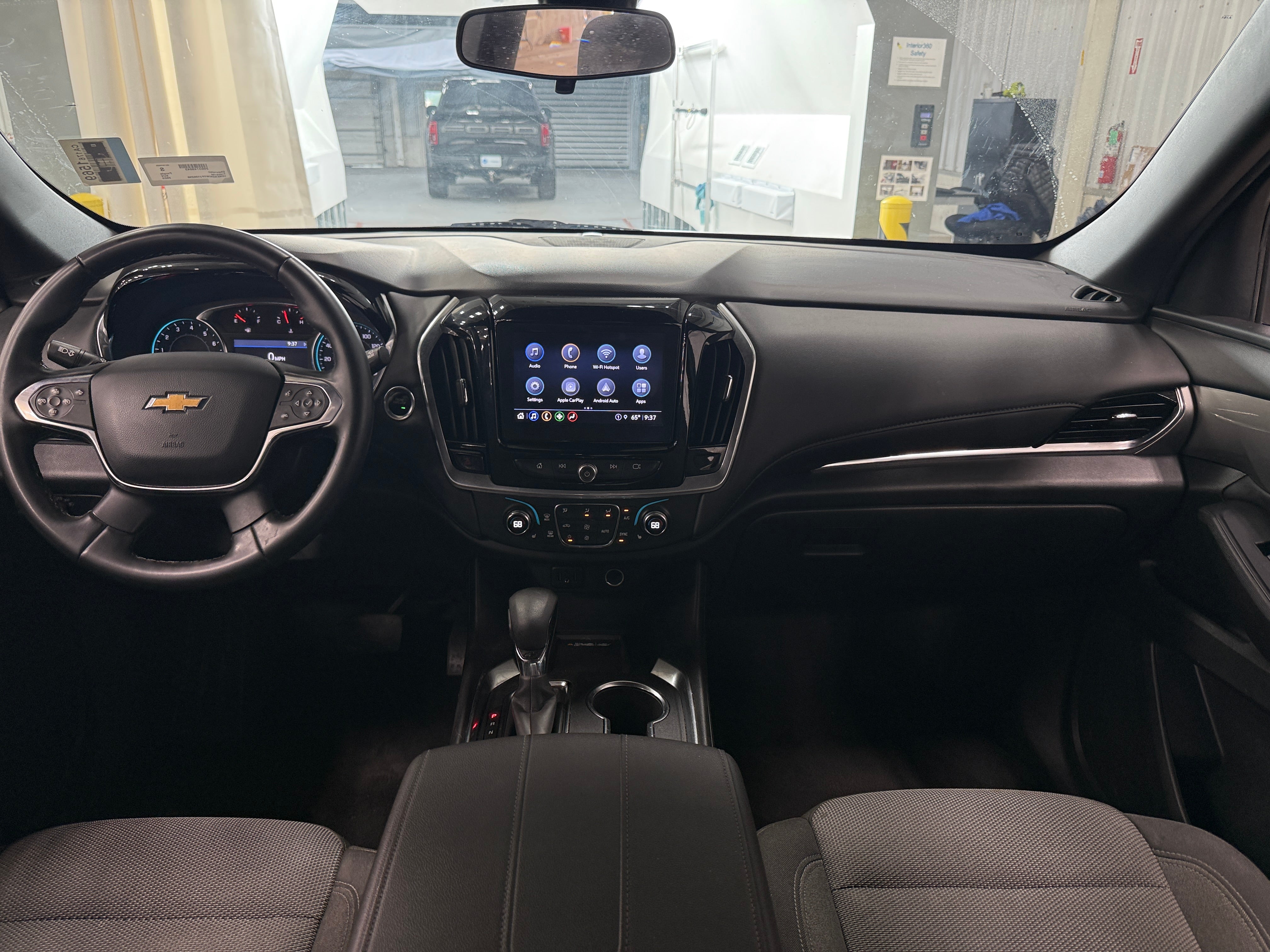 2023 Chevrolet Traverse LT 3