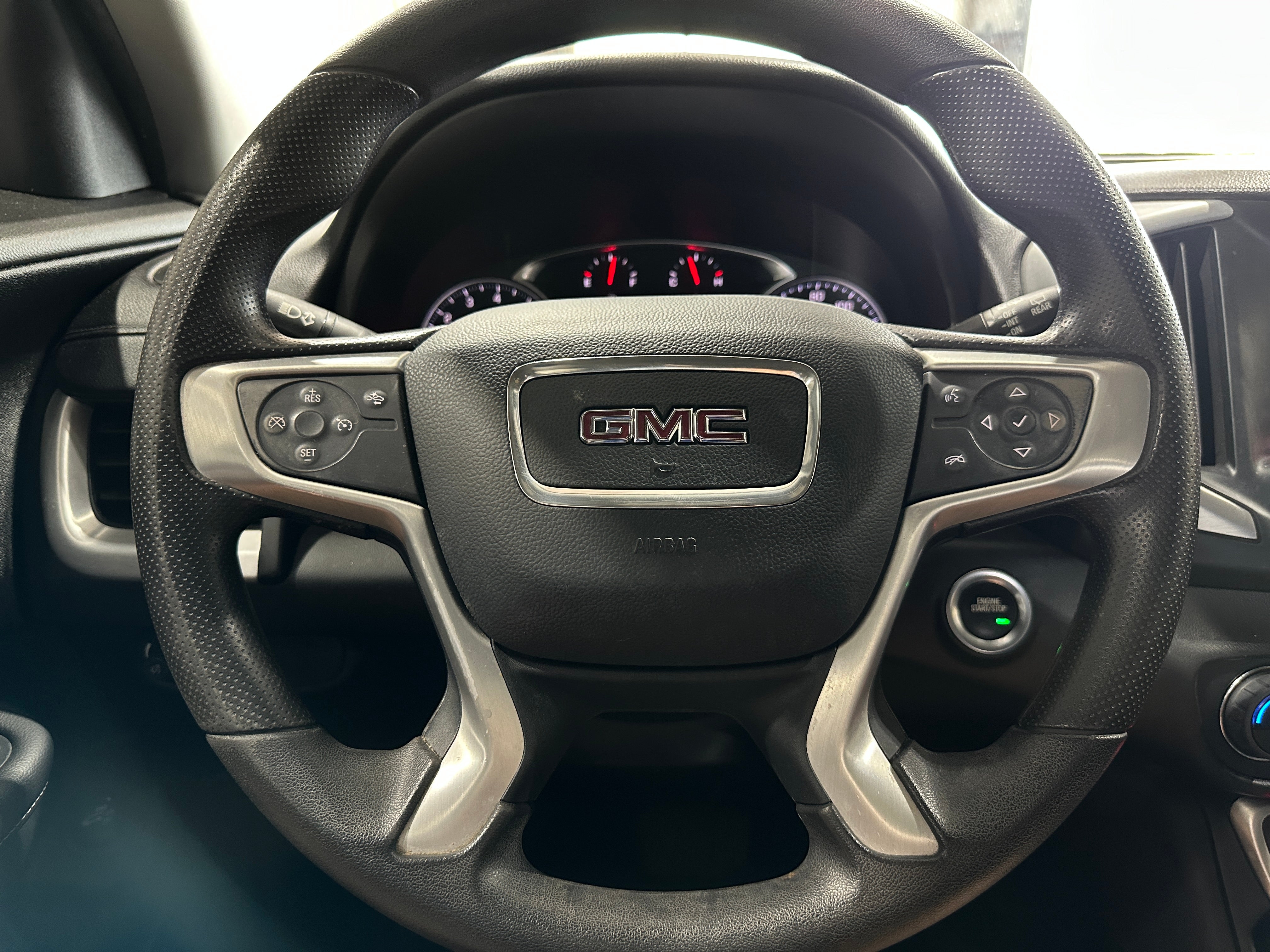 2022 GMC Terrain SLE 5