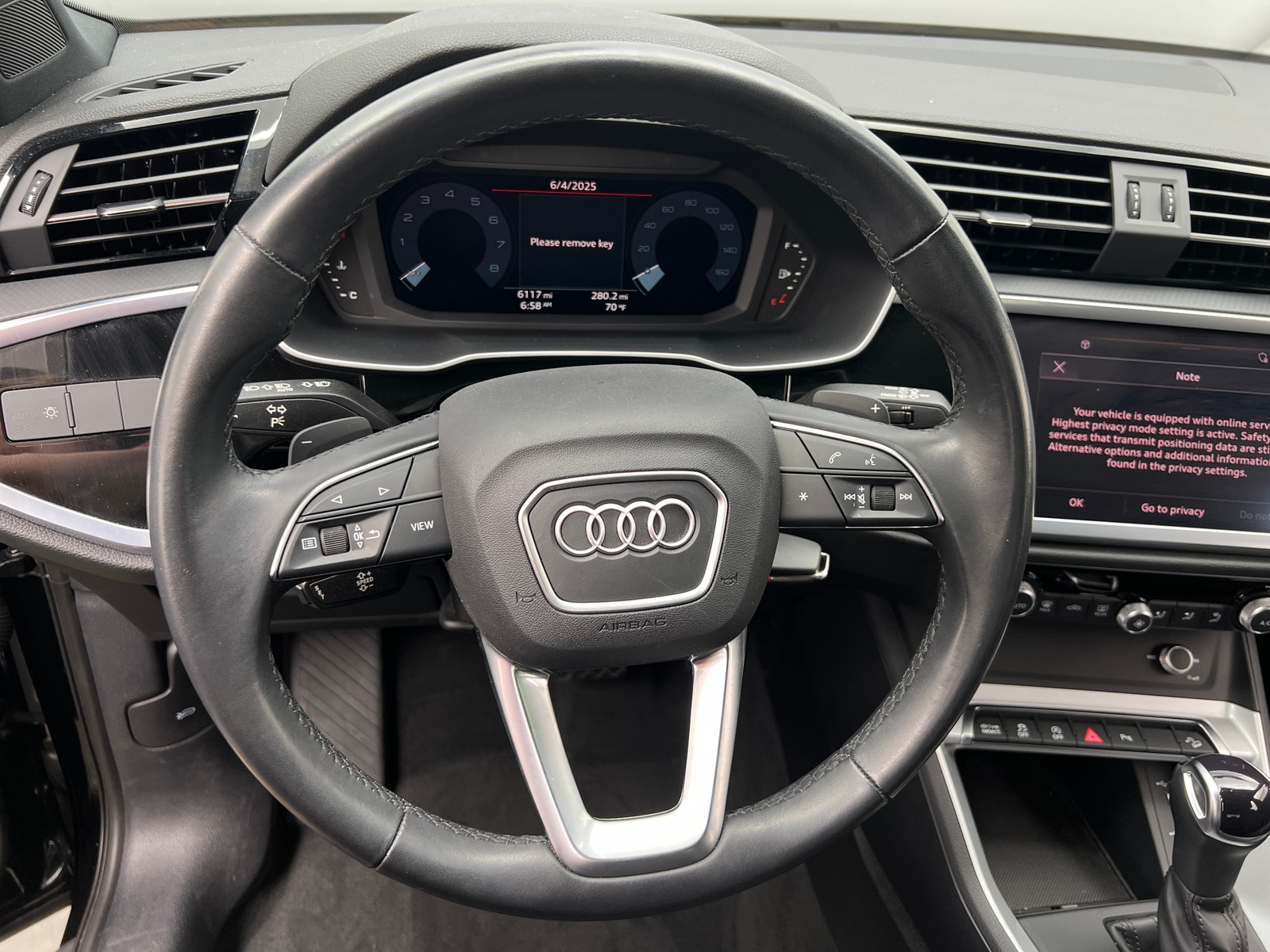Thumbnail: 2022 Audi Q3 - 4