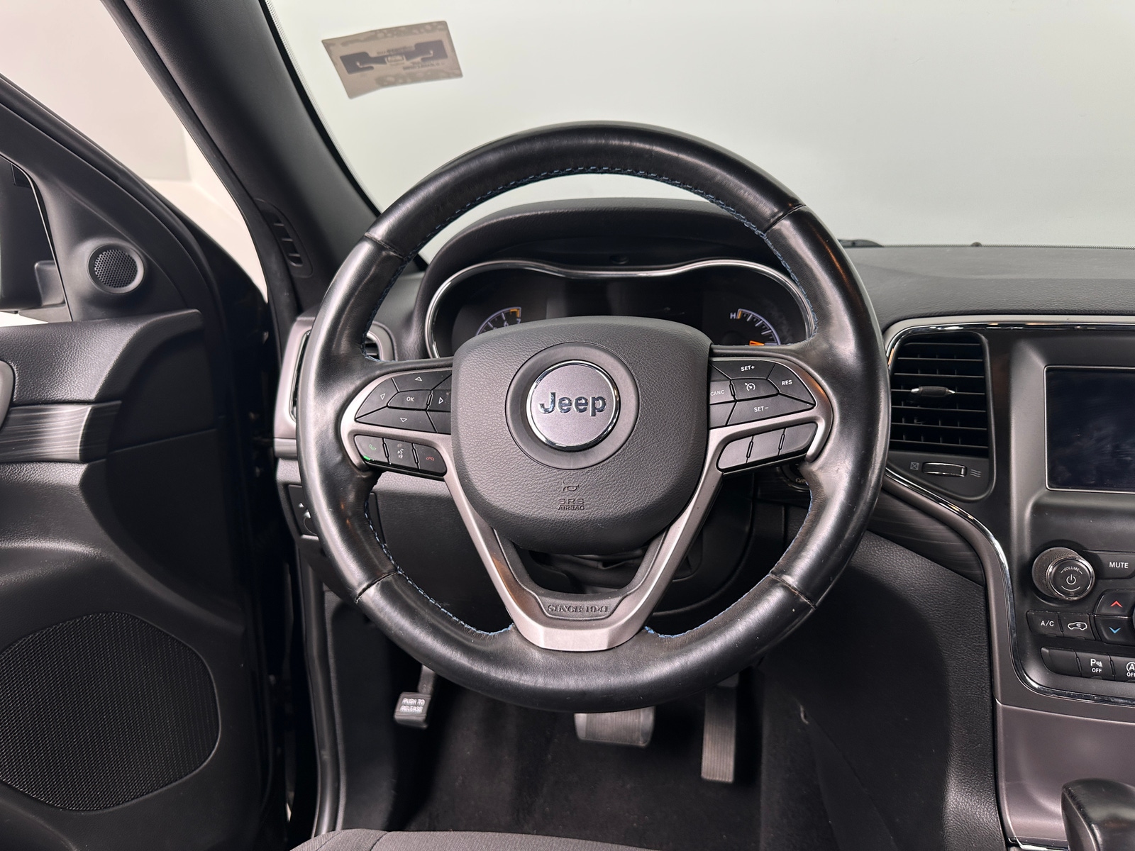 Thumbnail: 2020 Jeep Grand Cherokee - 5