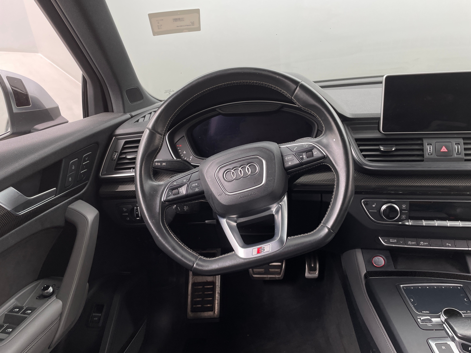 Thumbnail: 2018 Audi SQ5 - 4