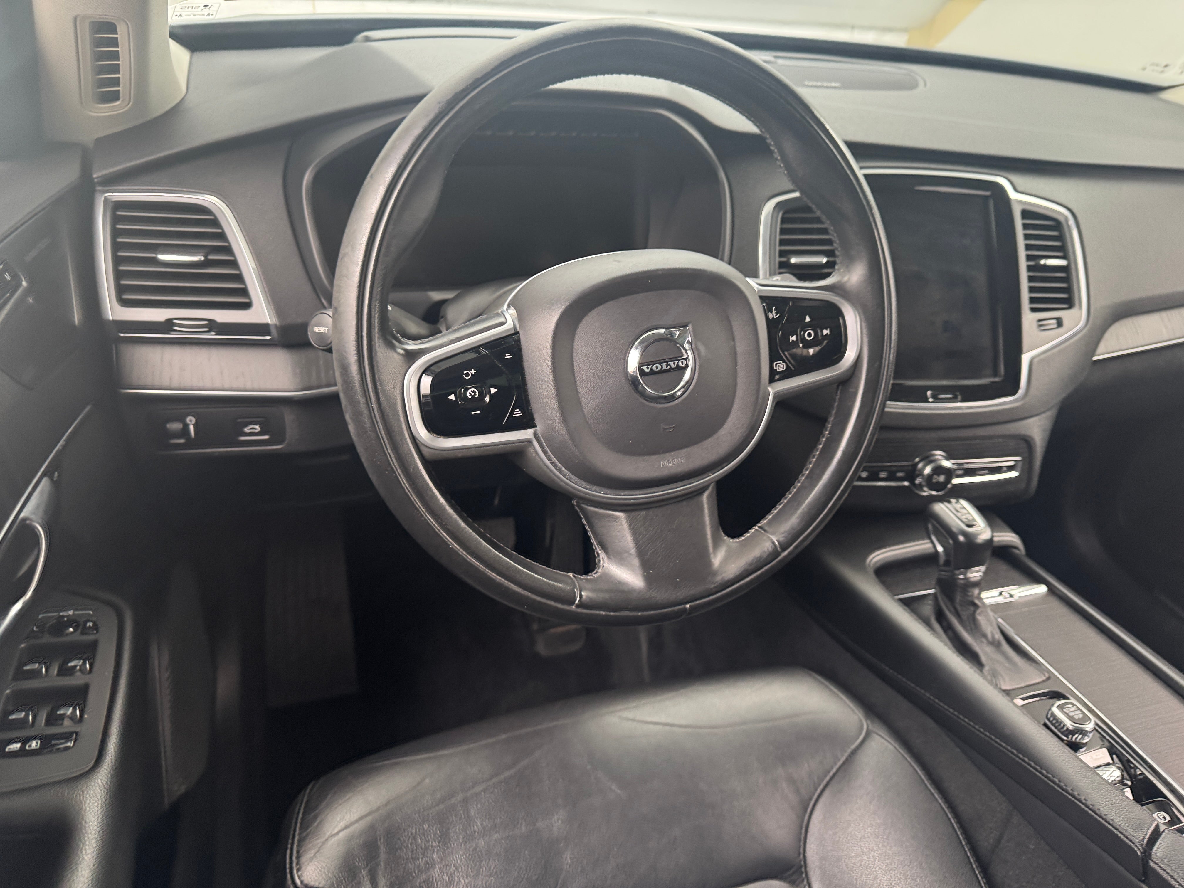 2020 Volvo XC90 T5 Momentum 4