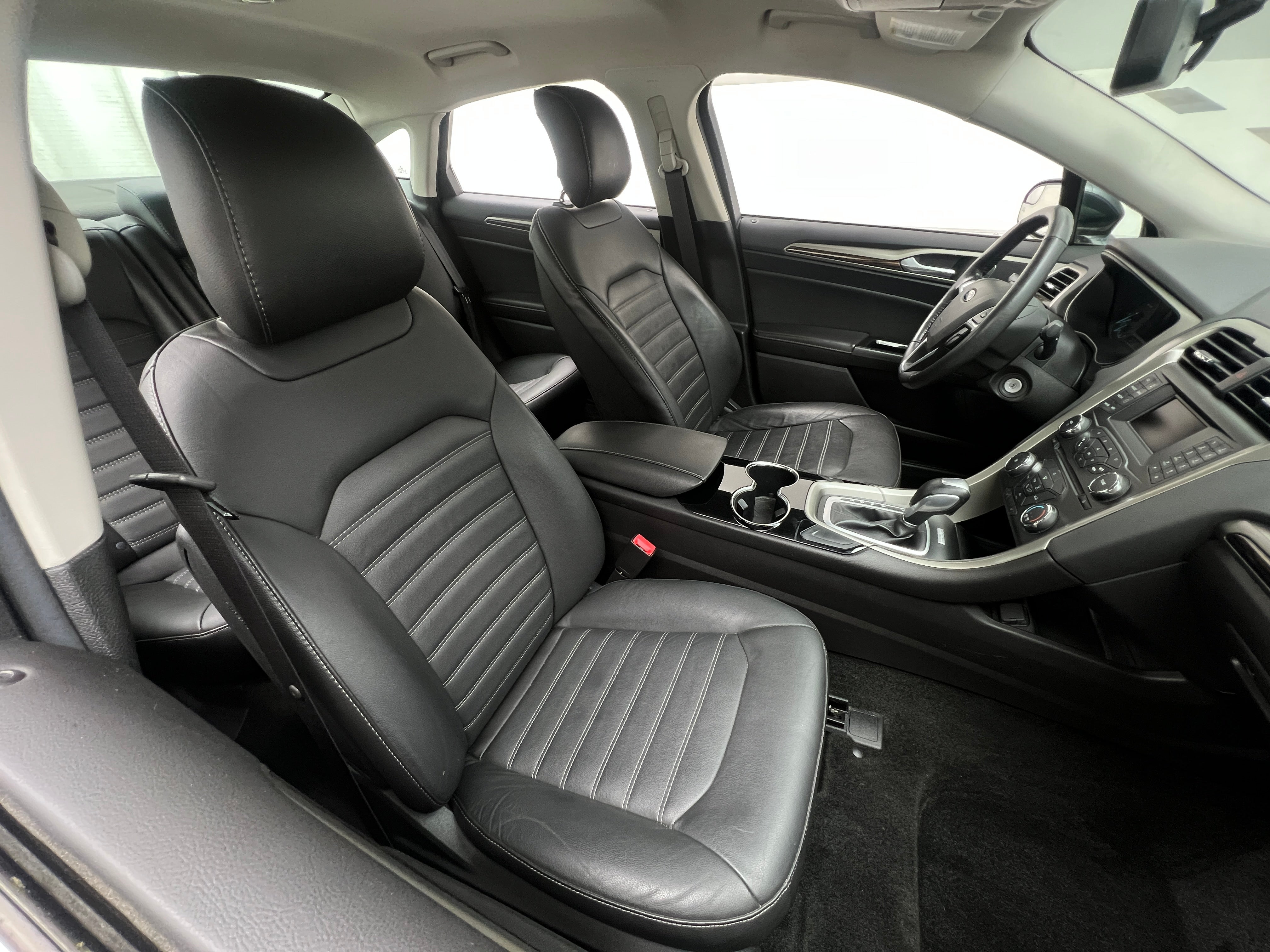 2014 Ford Fusion SE 2