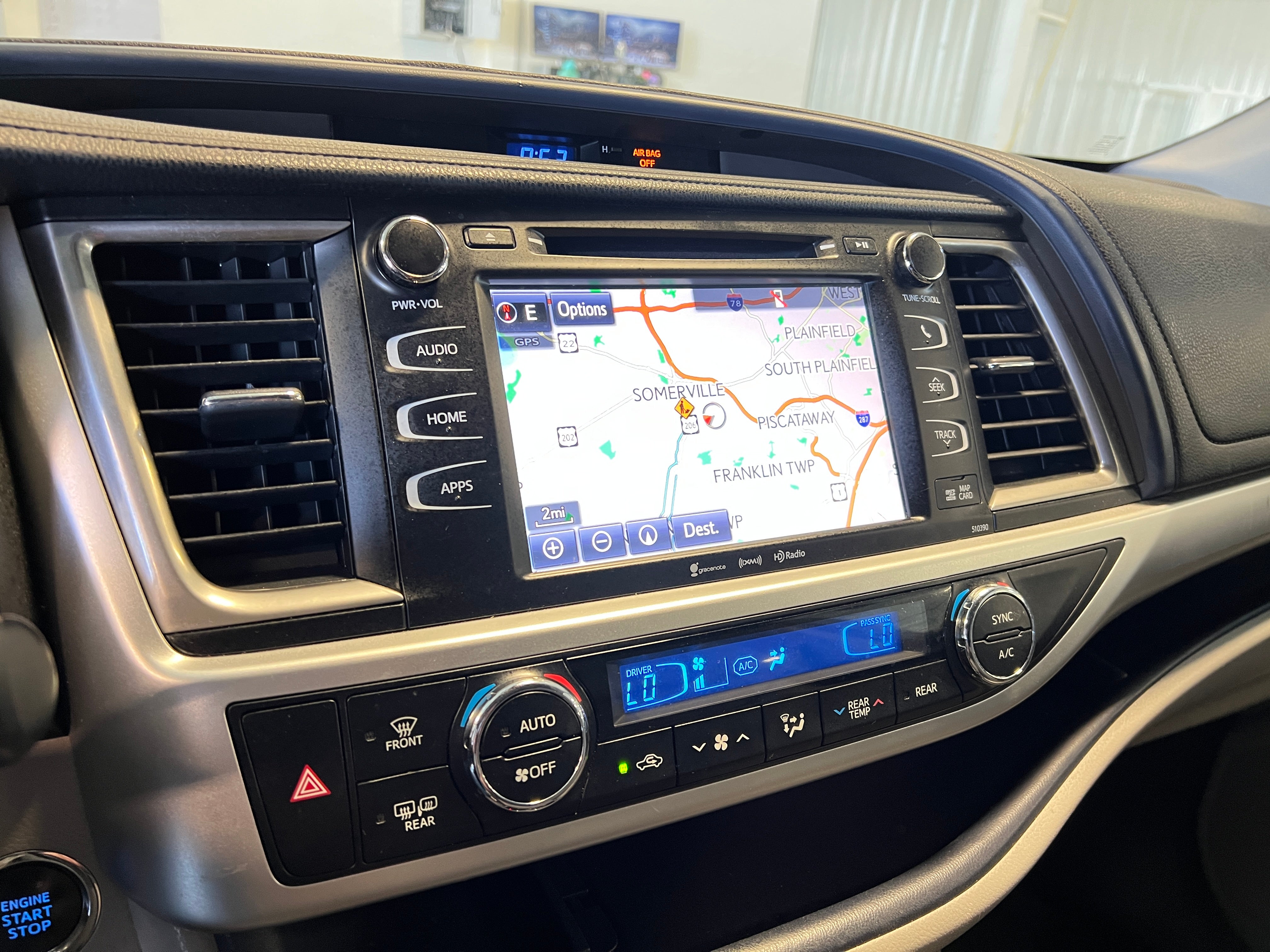 2019 Toyota Highlander XLE 3
