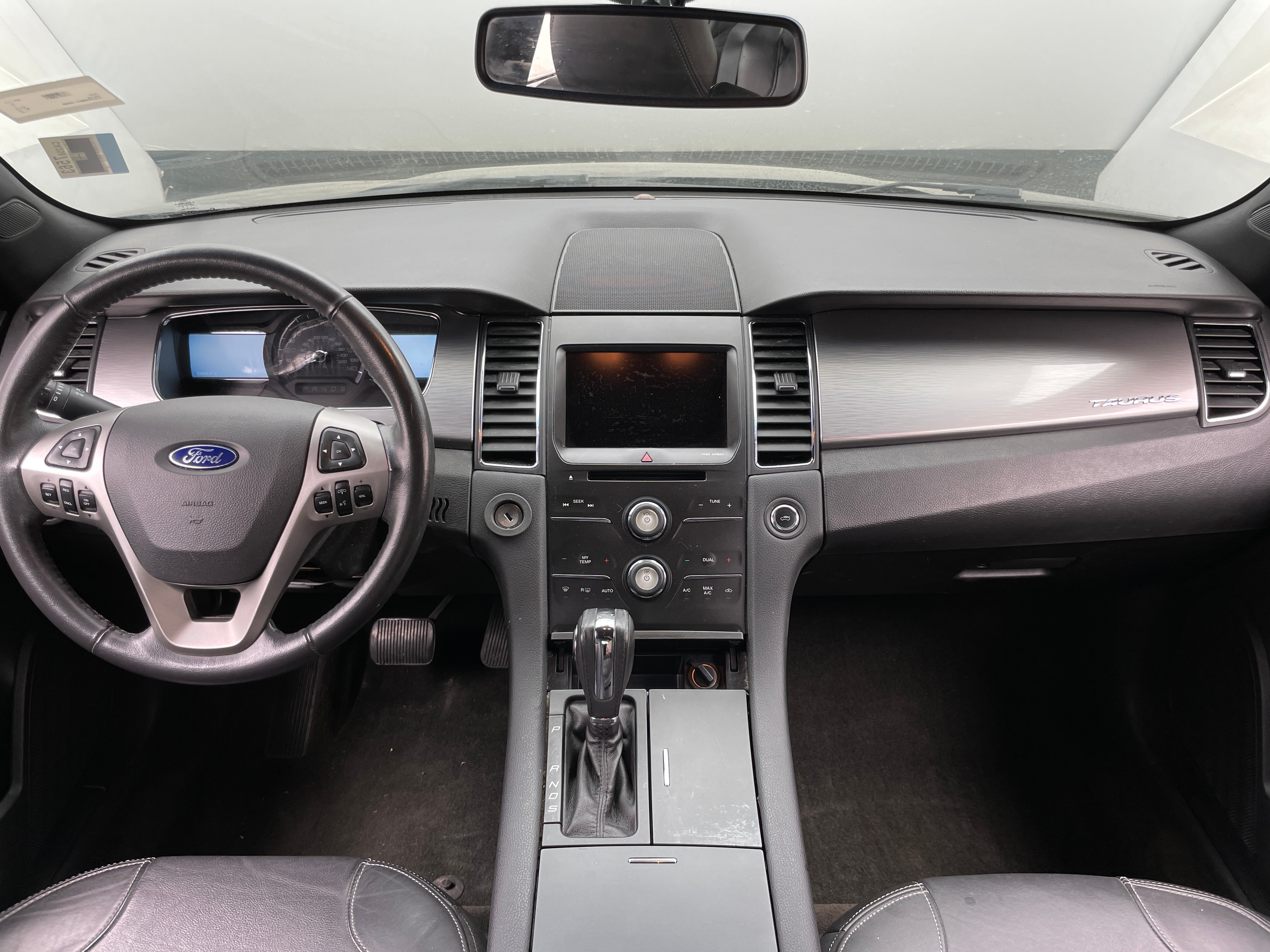 2014 Ford Taurus SEL 2