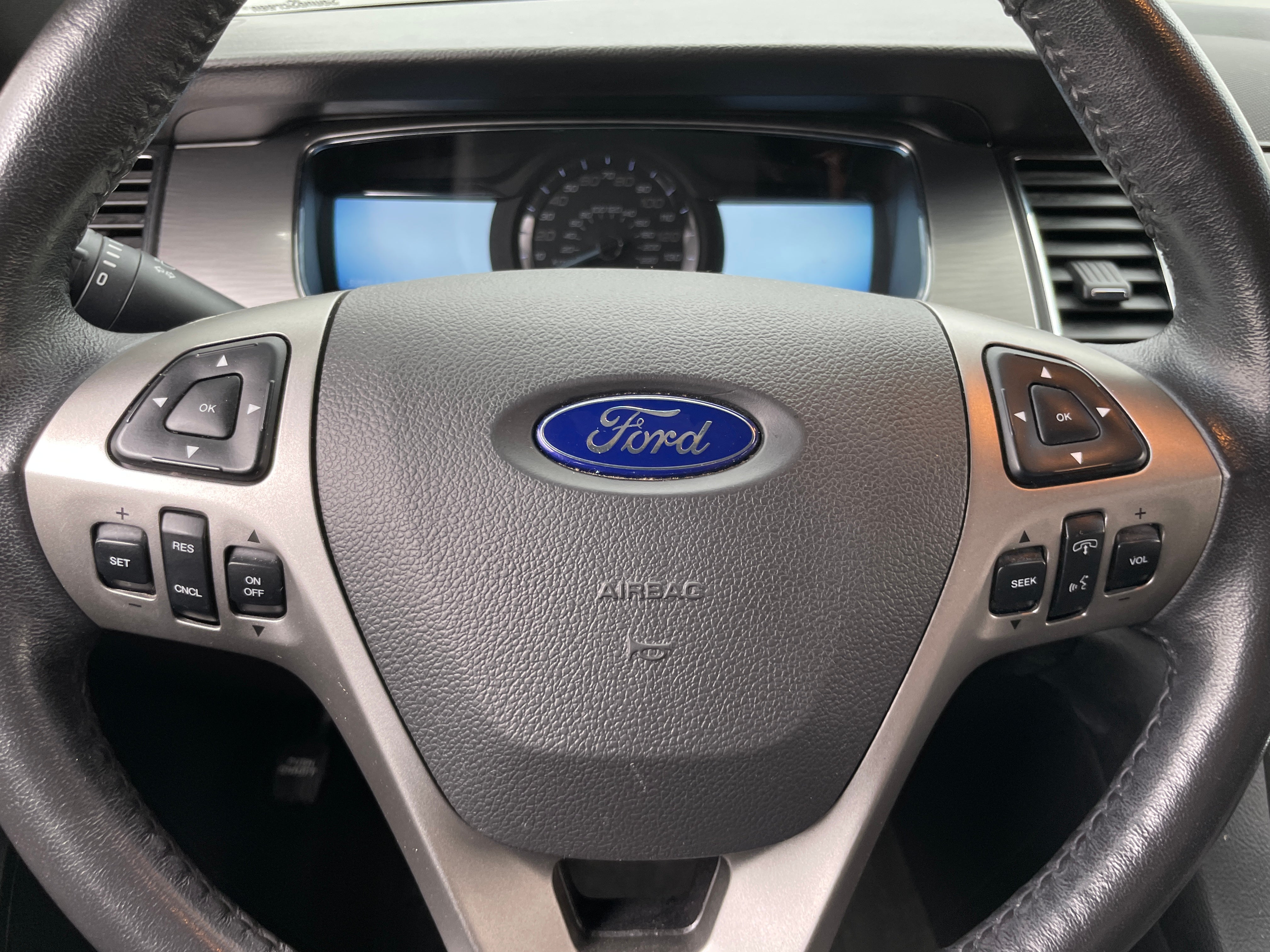 2014 Ford Taurus SEL 4