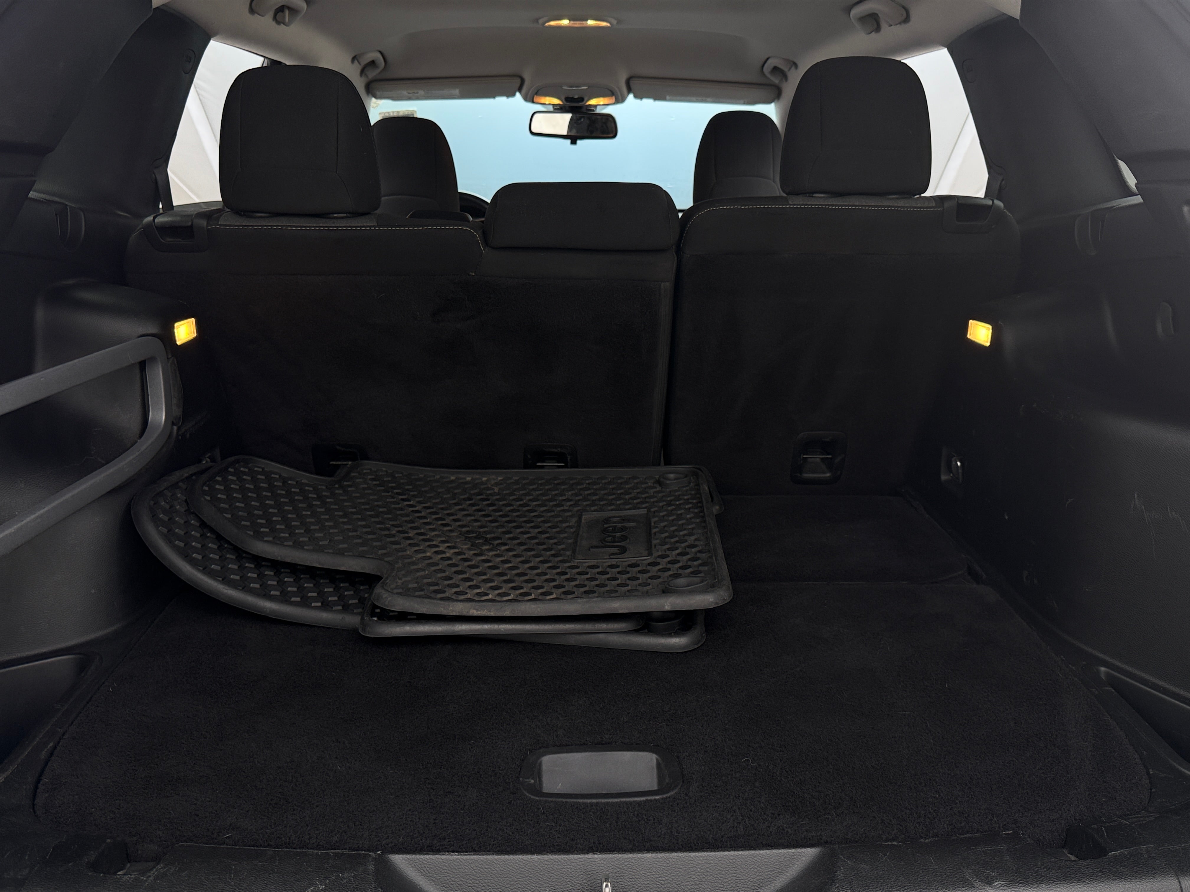 2017 Jeep Cherokee Sport Altitude 7