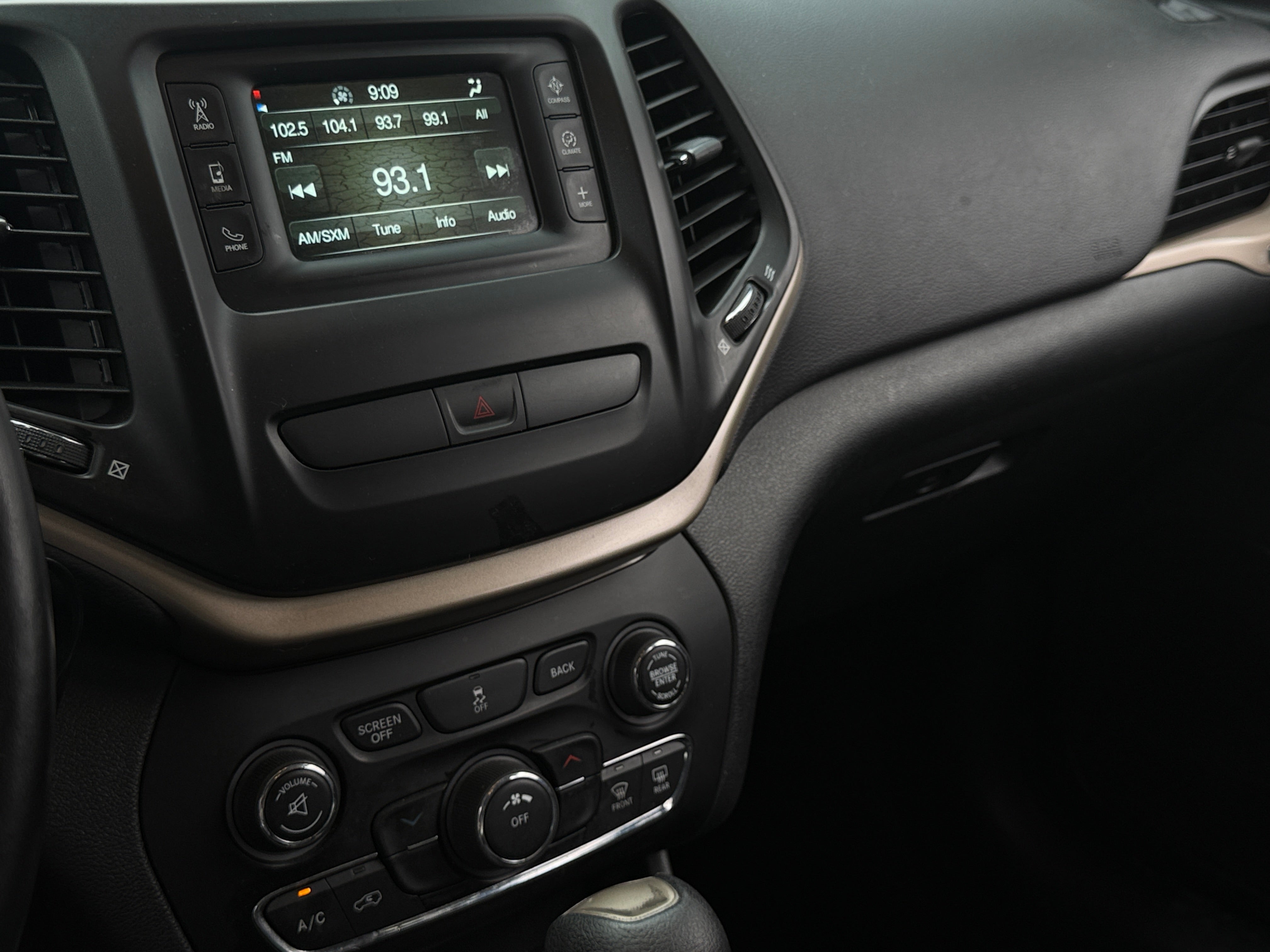 2017 Jeep Cherokee Sport Altitude 4
