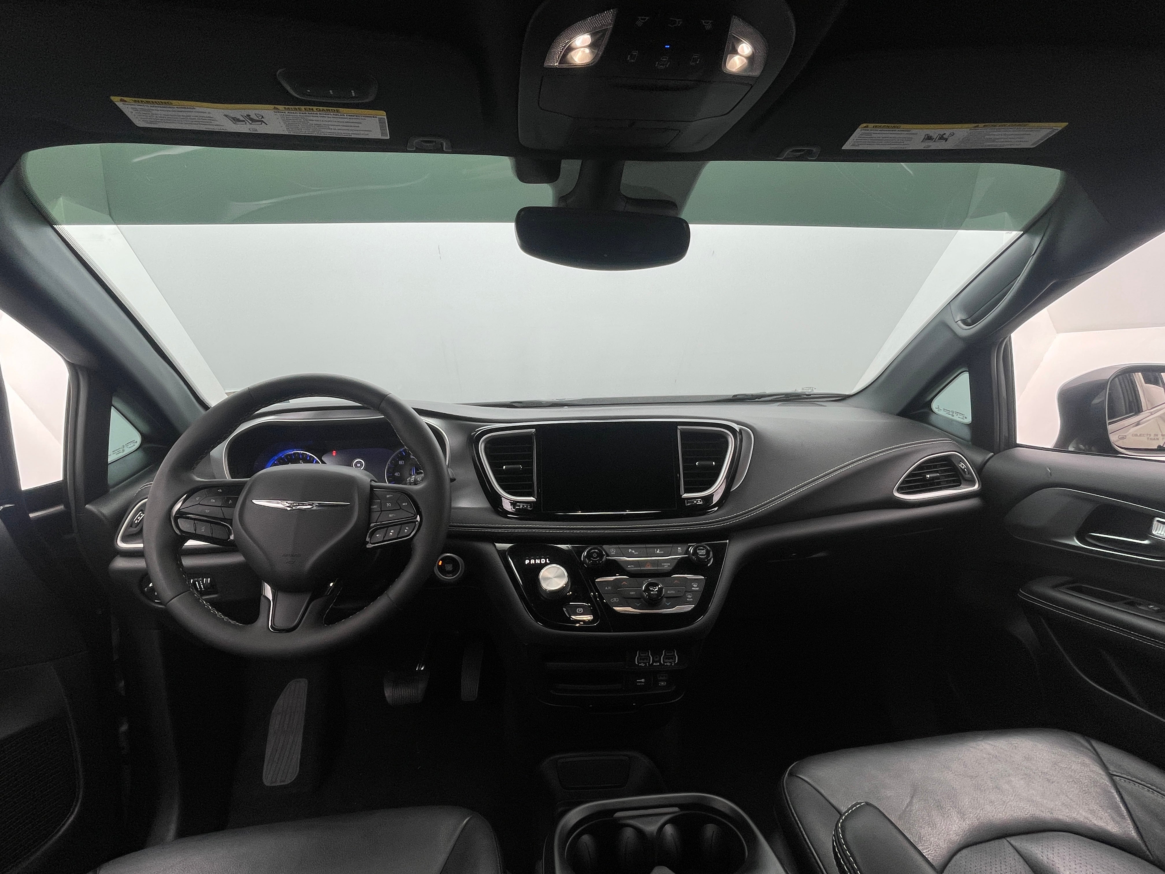 2022 Chrysler Pacifica Touring L 2