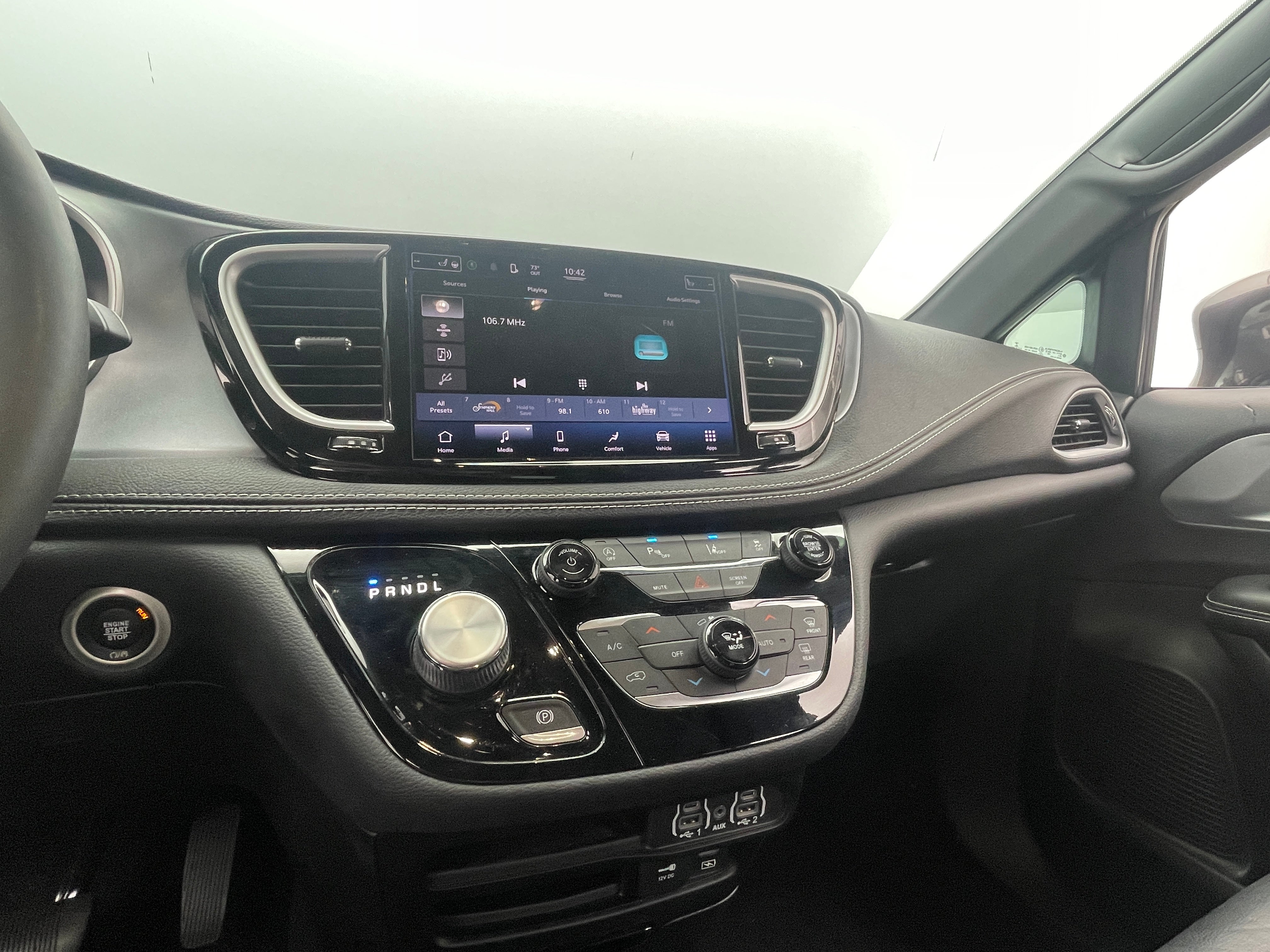 2022 Chrysler Pacifica Touring L 3