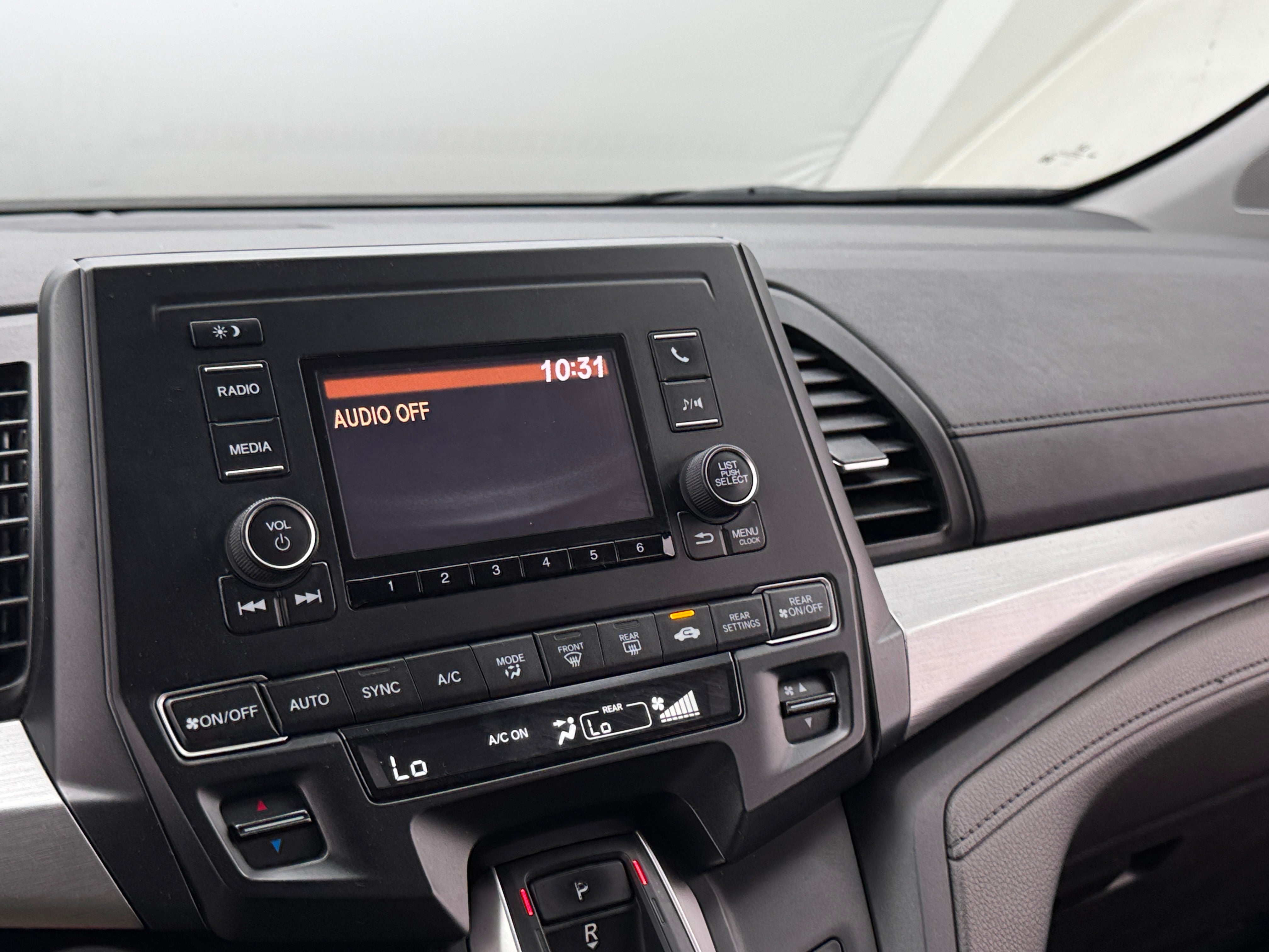 2018 Honda Odyssey LX 4