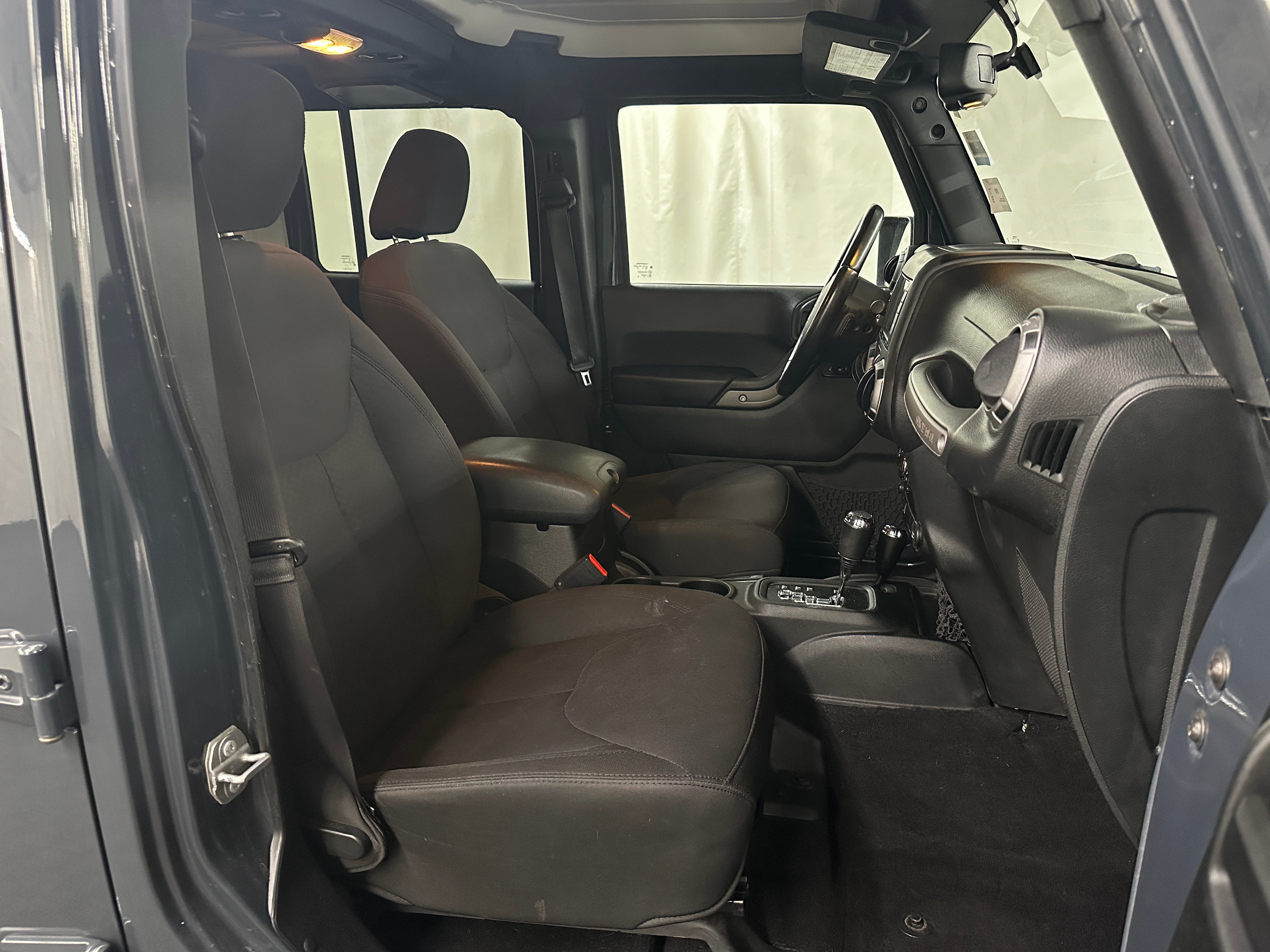 2017 Jeep Wrangler Unlimited Sport S 2