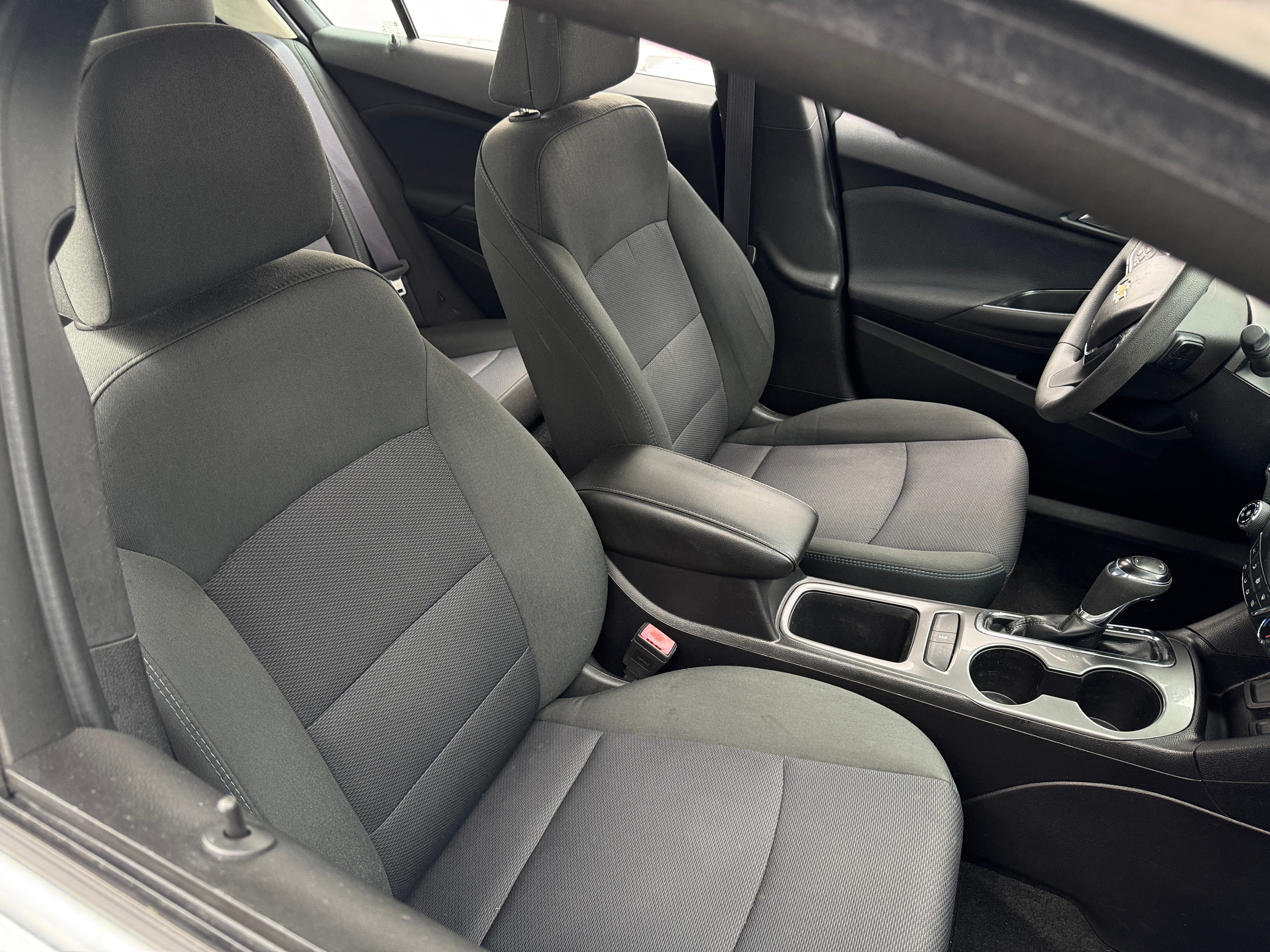 2017 Chevrolet Cruze LT 2