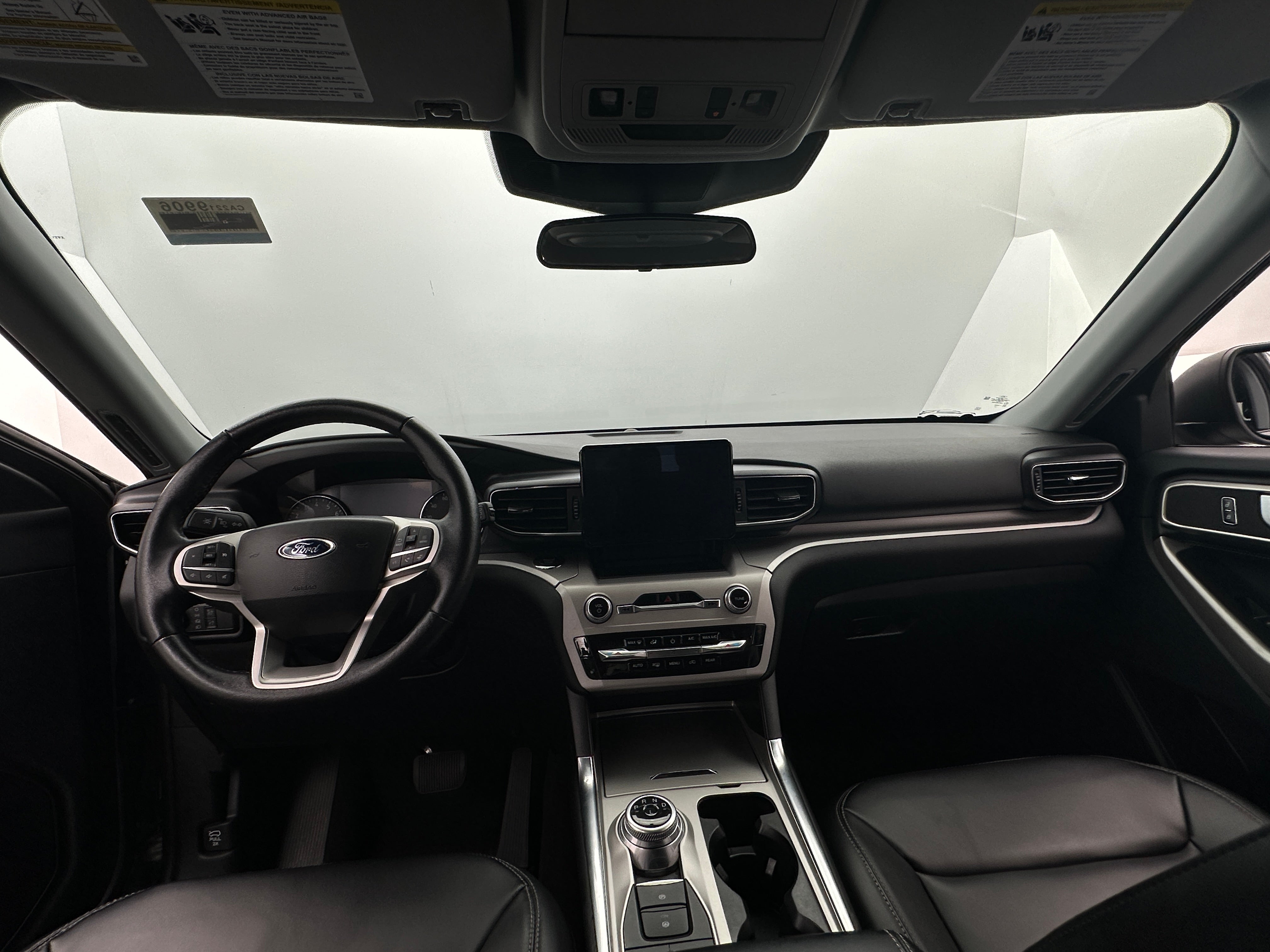 2023 Ford Explorer XLT 3
