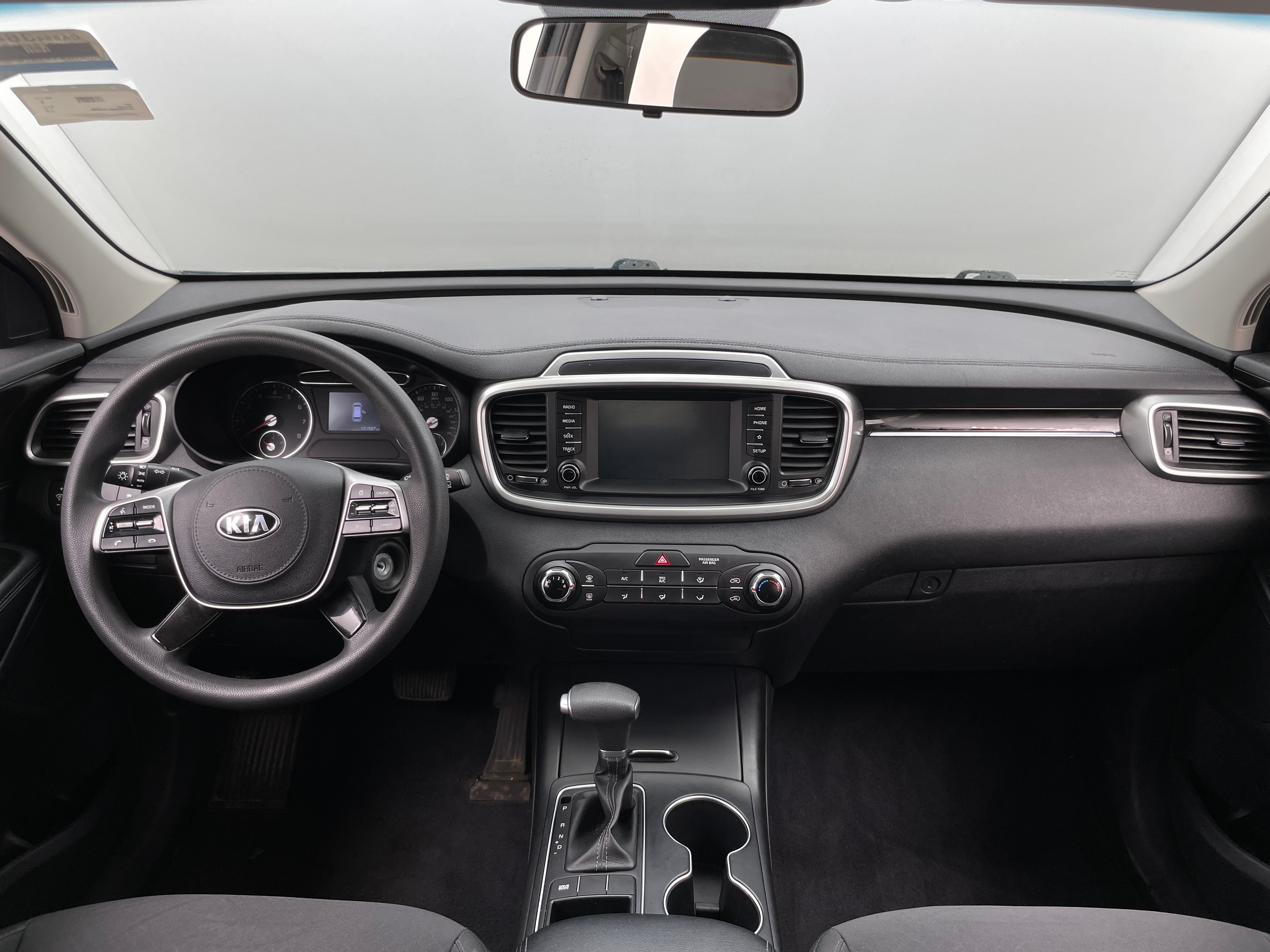 2020 Kia Sorento LX 3