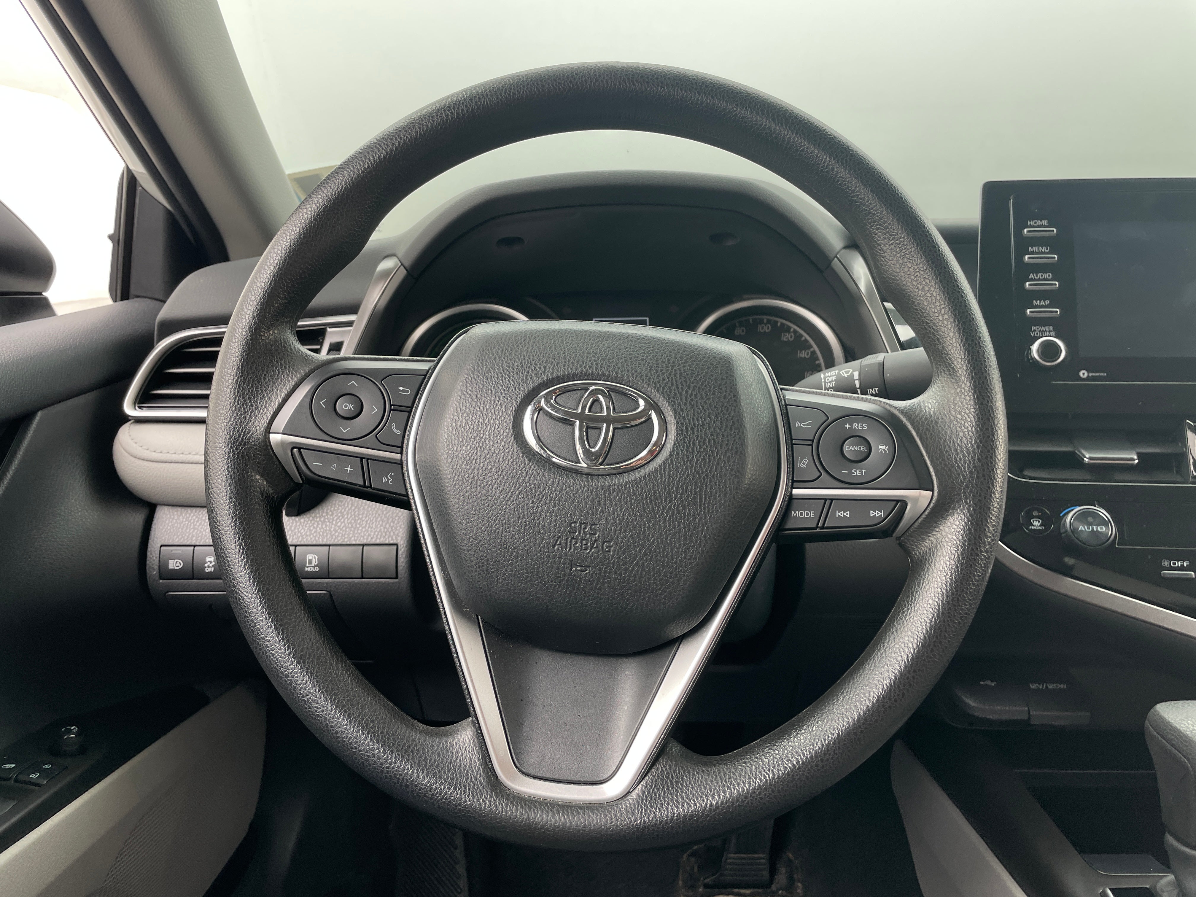 2022 Toyota Camry LE 5