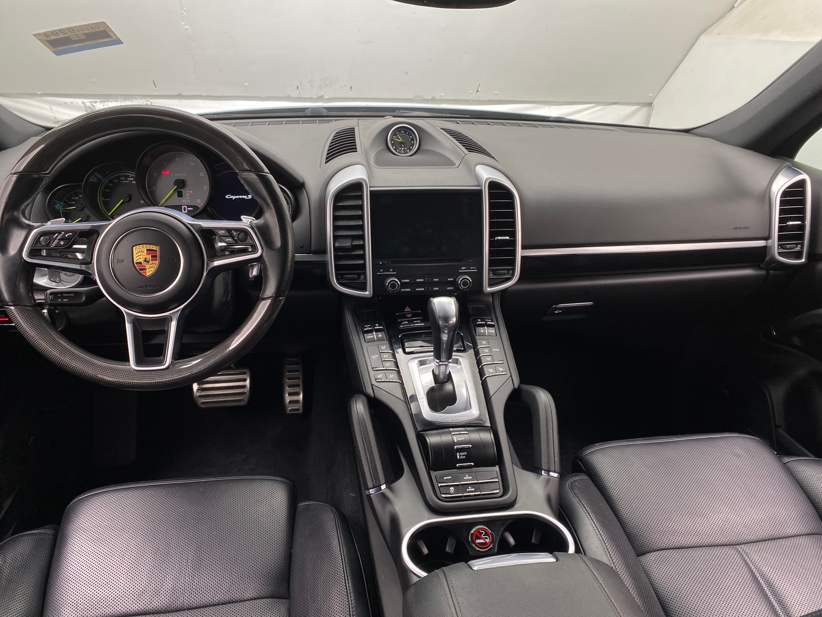 Thumbnail: 2017 Porsche Cayenne - 2