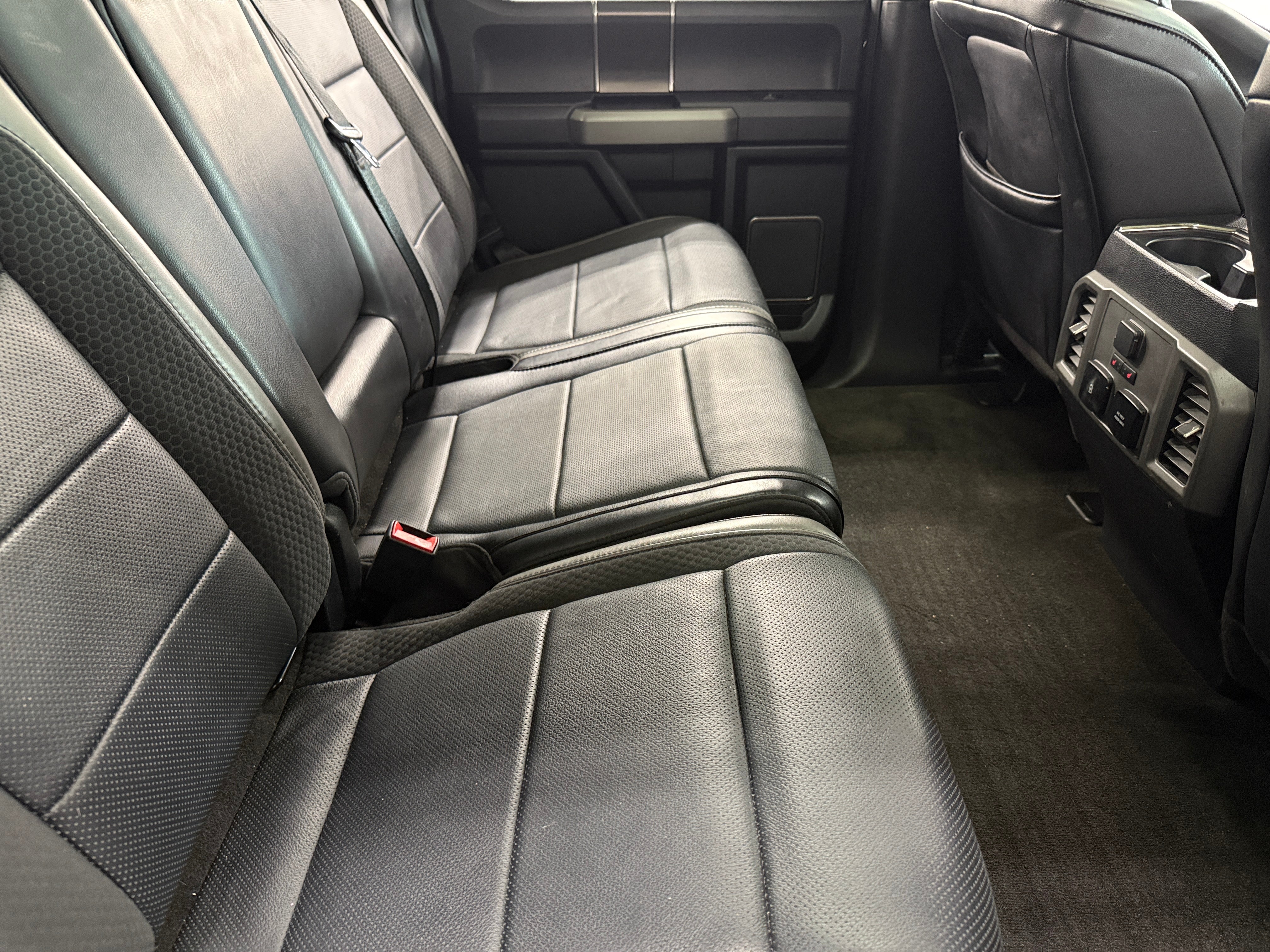 2020 Ford Econoline E-150 5