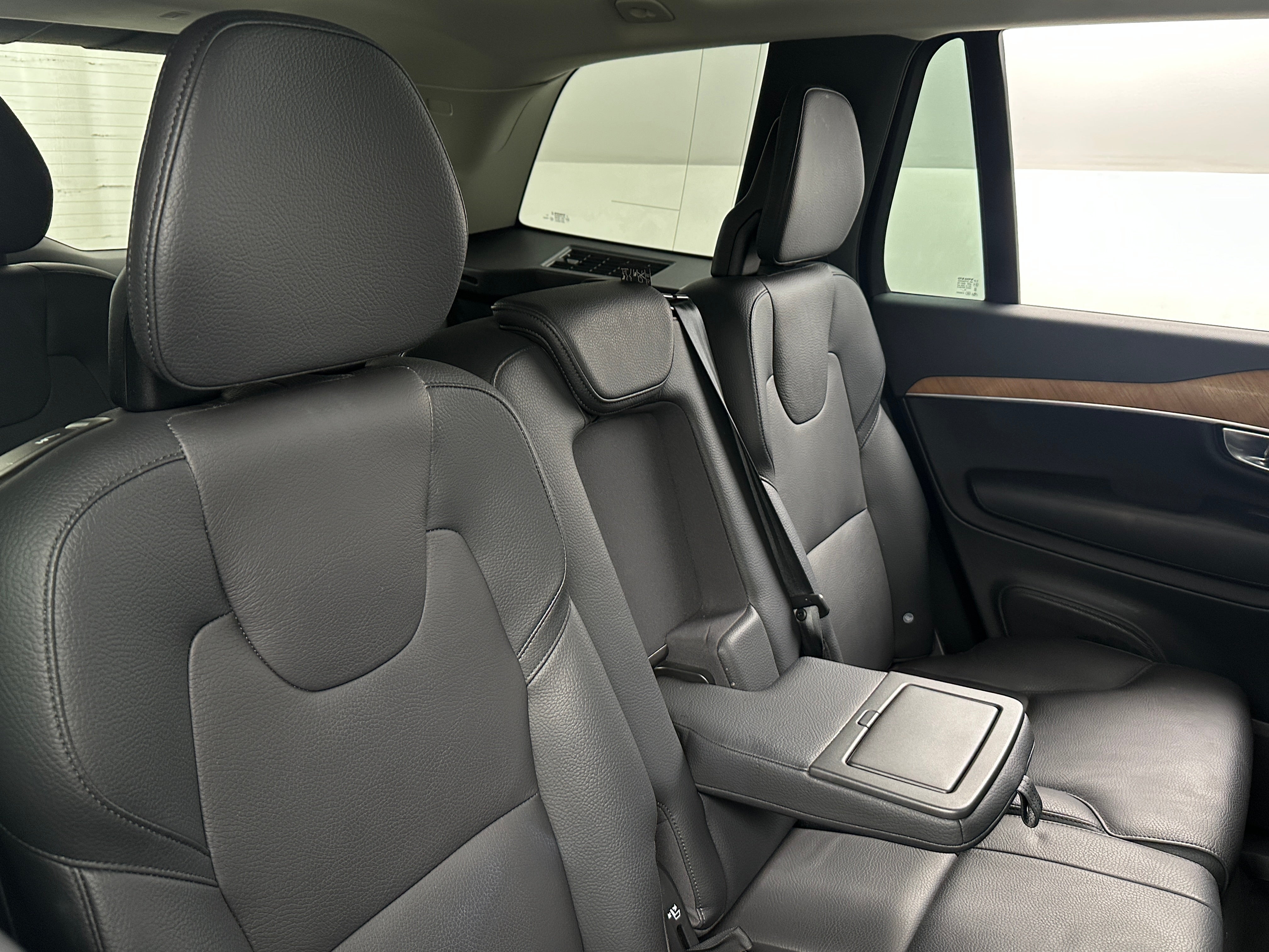 2024 Volvo XC90 B6 Plus 5