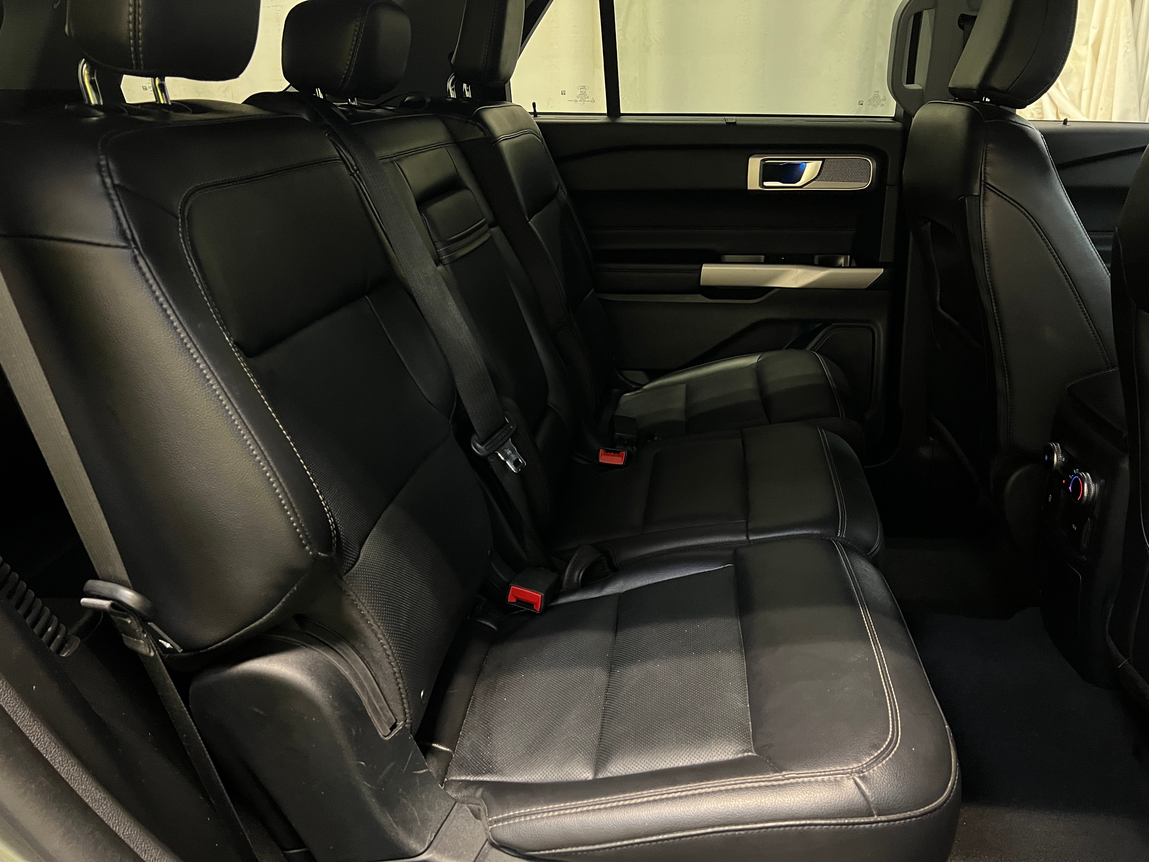 2023 Ford Explorer Limited 5