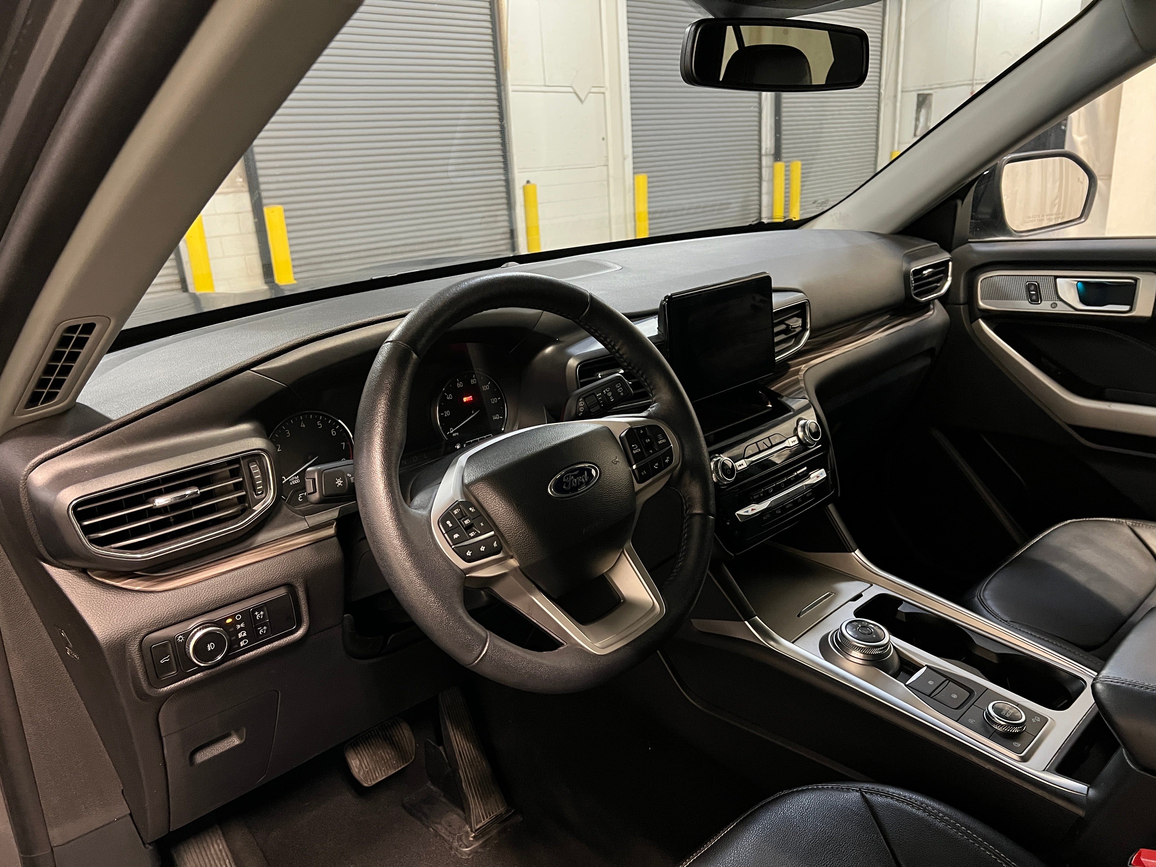 2023 Ford Explorer Limited 2