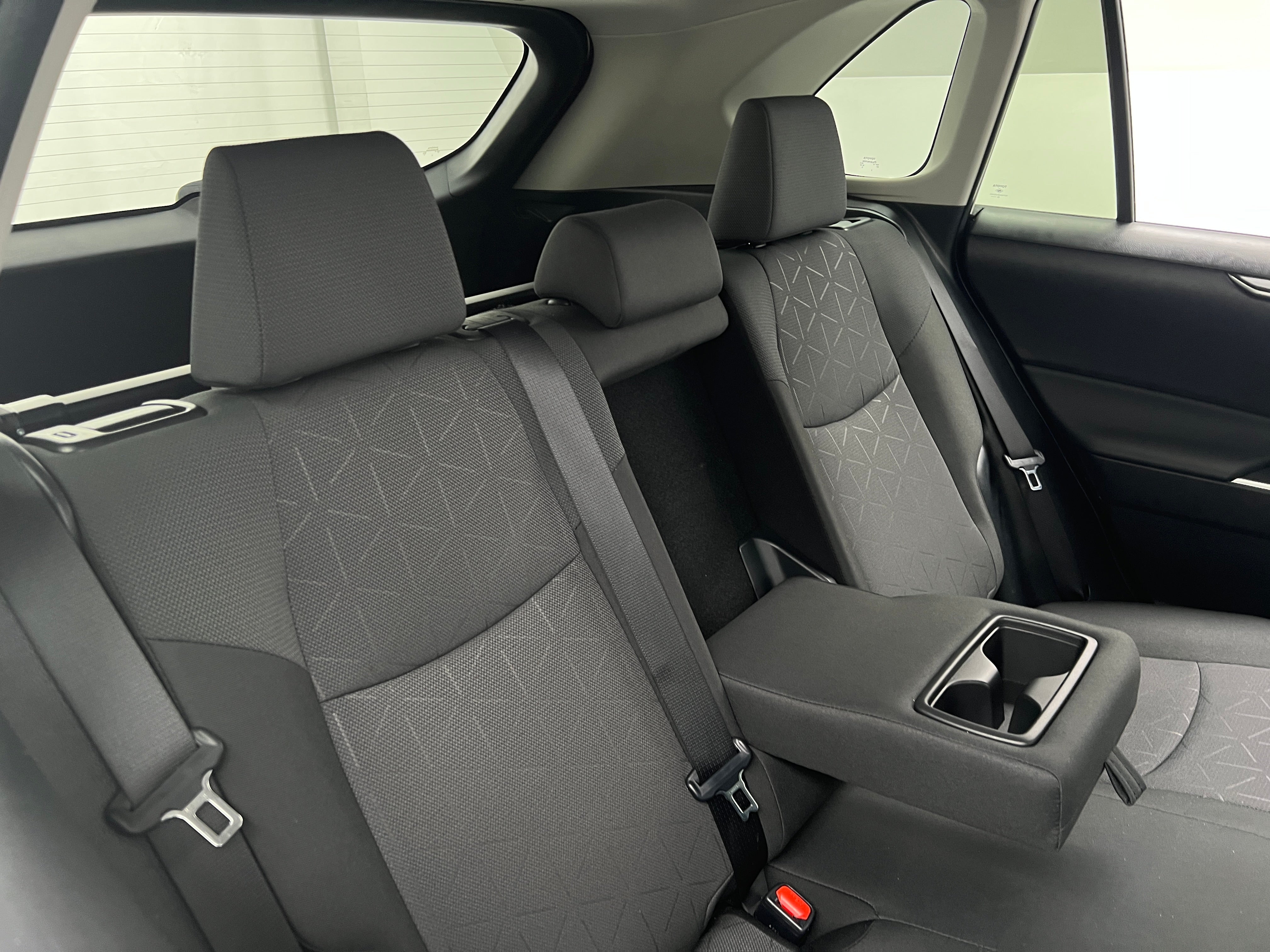 2024 Toyota RAV4 XLE 6
