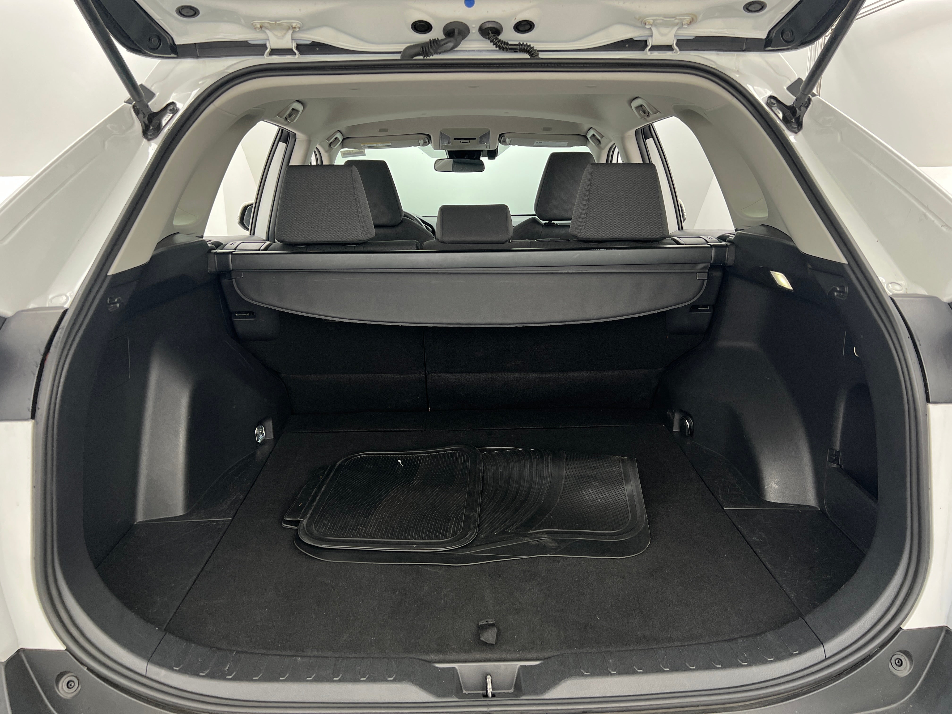 2024 Toyota RAV4 XLE 7