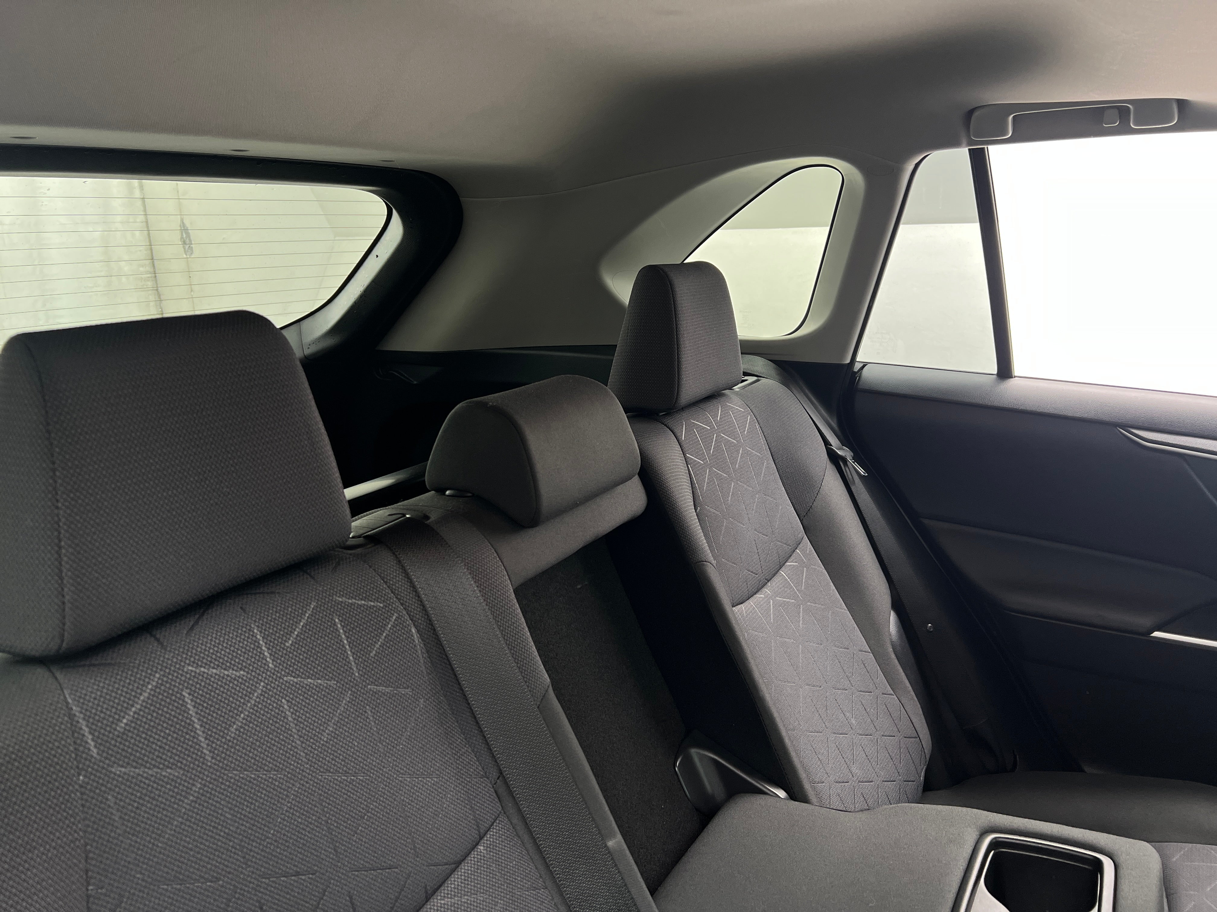 2020 Toyota RAV4 XLE 6