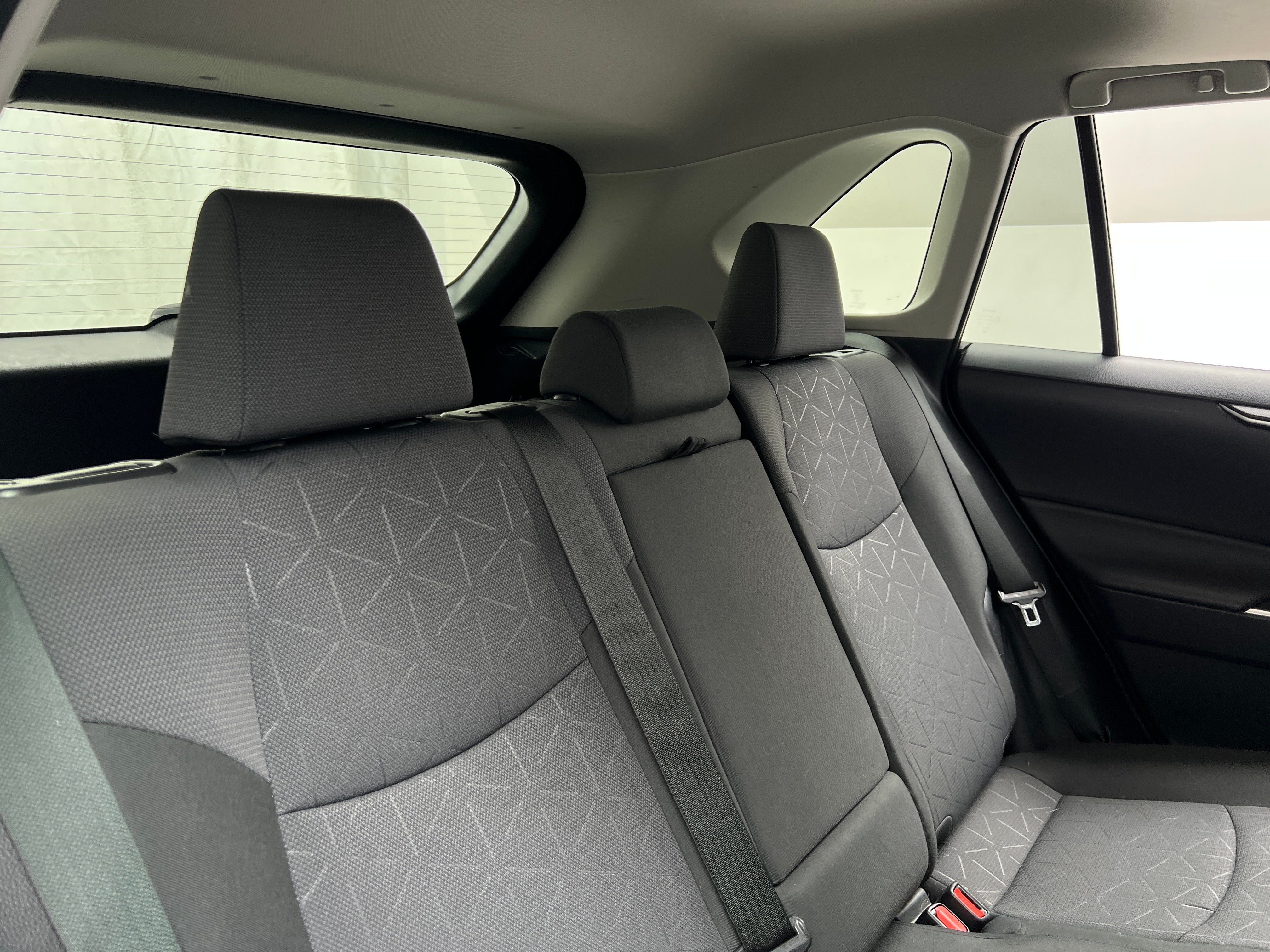 2022 Toyota RAV4 XLE 6