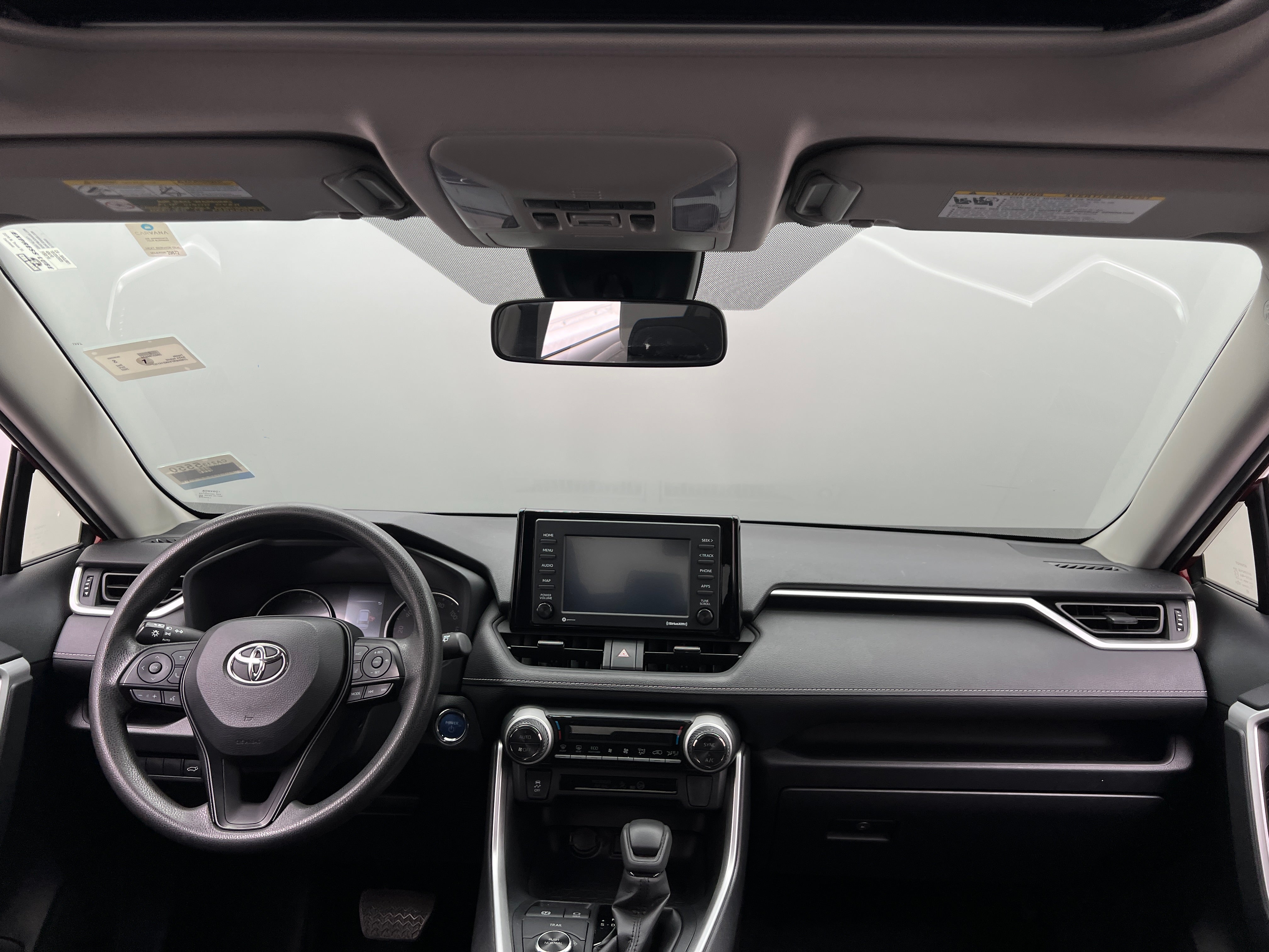 2022 Toyota RAV4 XLE 3
