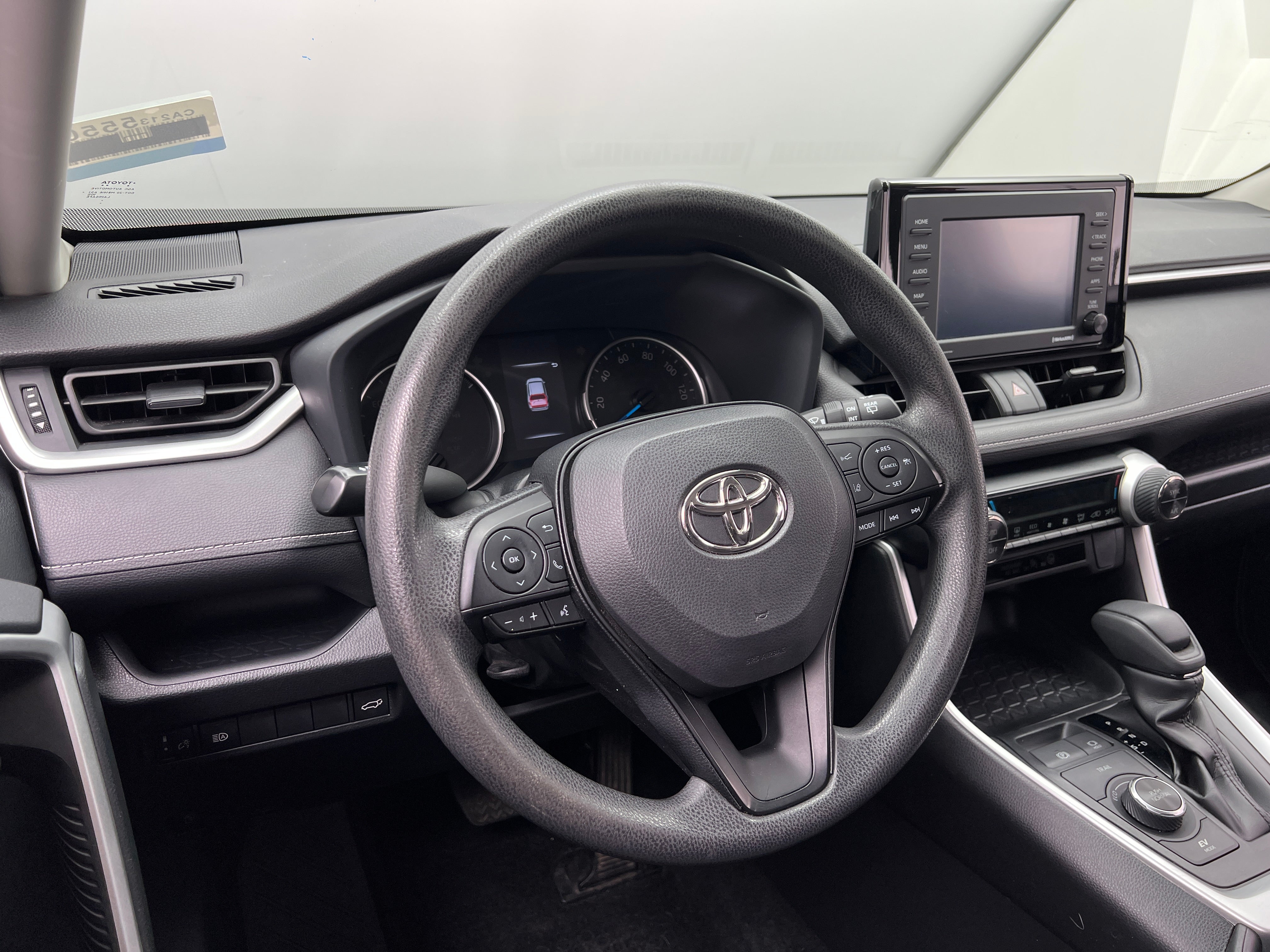 2022 Toyota RAV4 XLE 5
