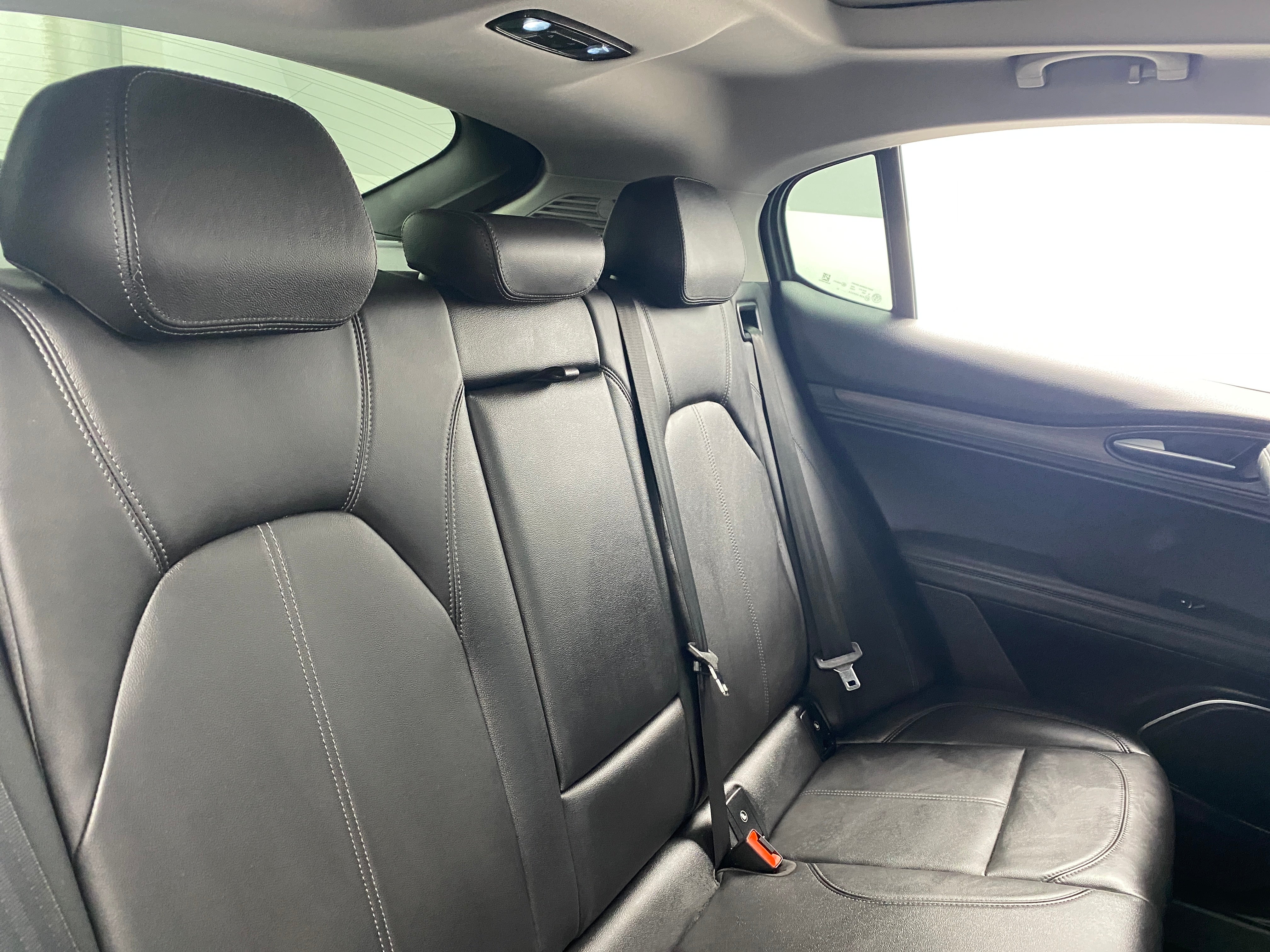 2021 Alfa Romeo Stelvio Ti 5