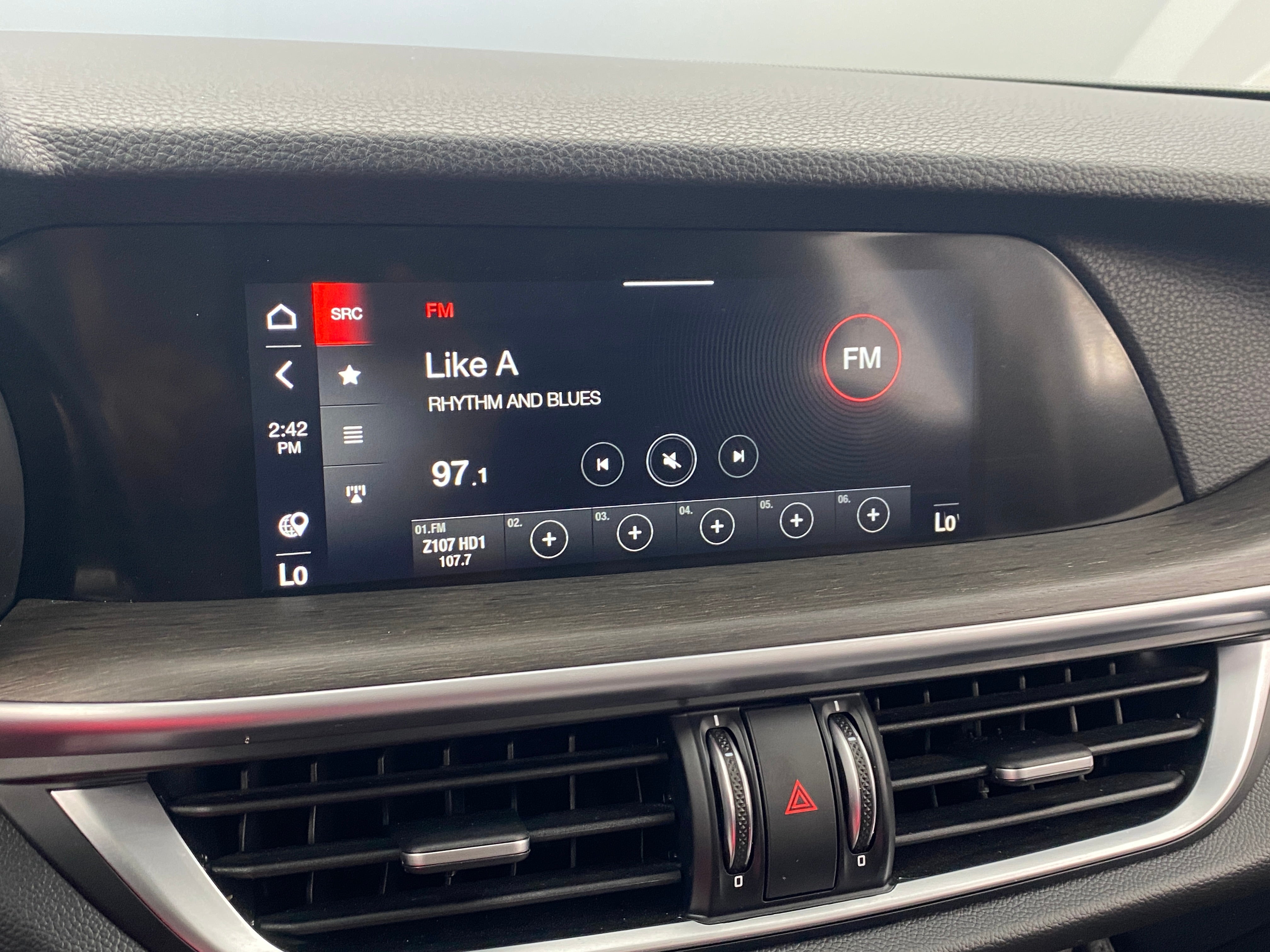 2021 Alfa Romeo Stelvio Ti 3