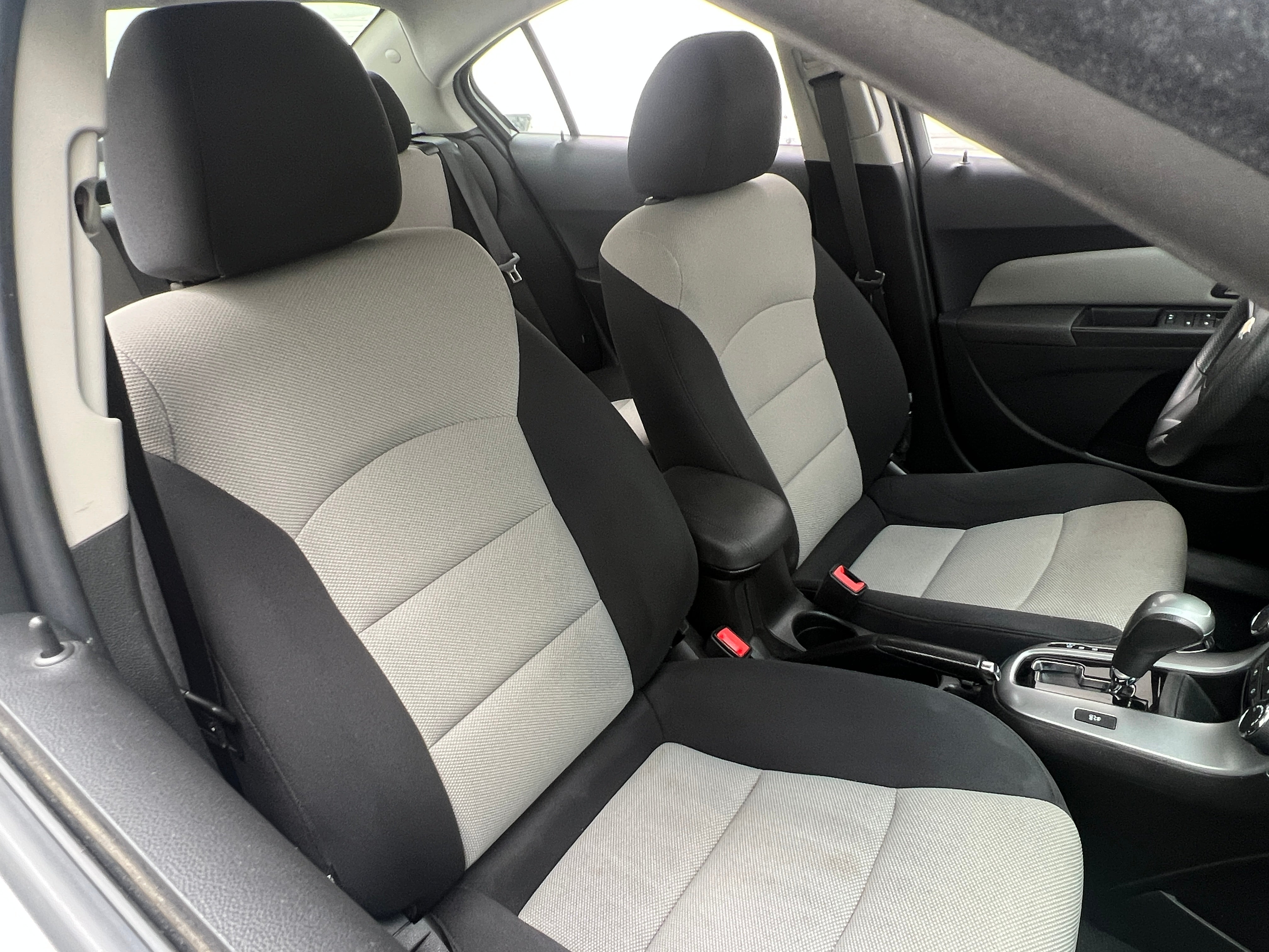 2016 Chevrolet Cruze Limited 2