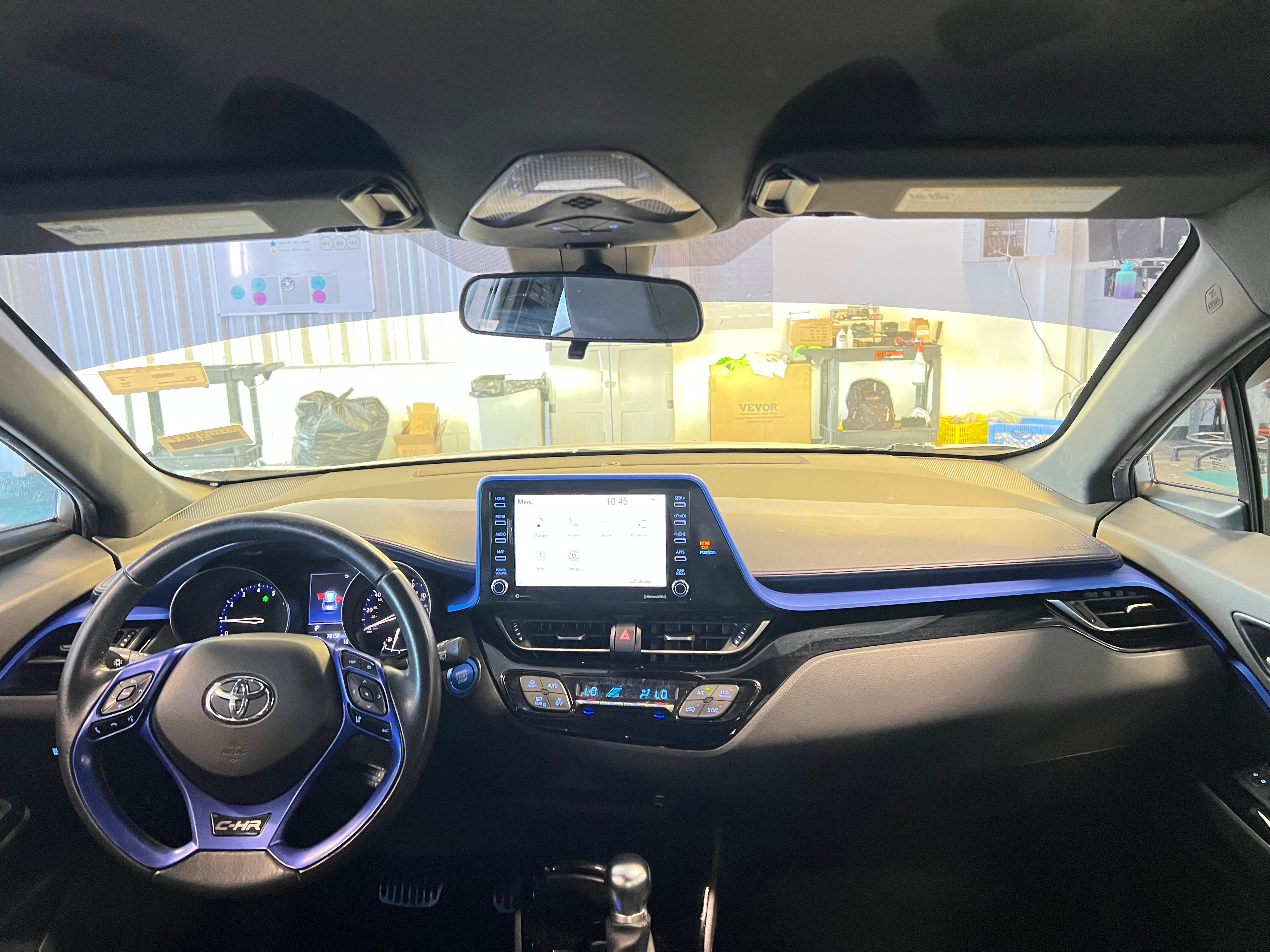 2020 Toyota C-HR XLE 3