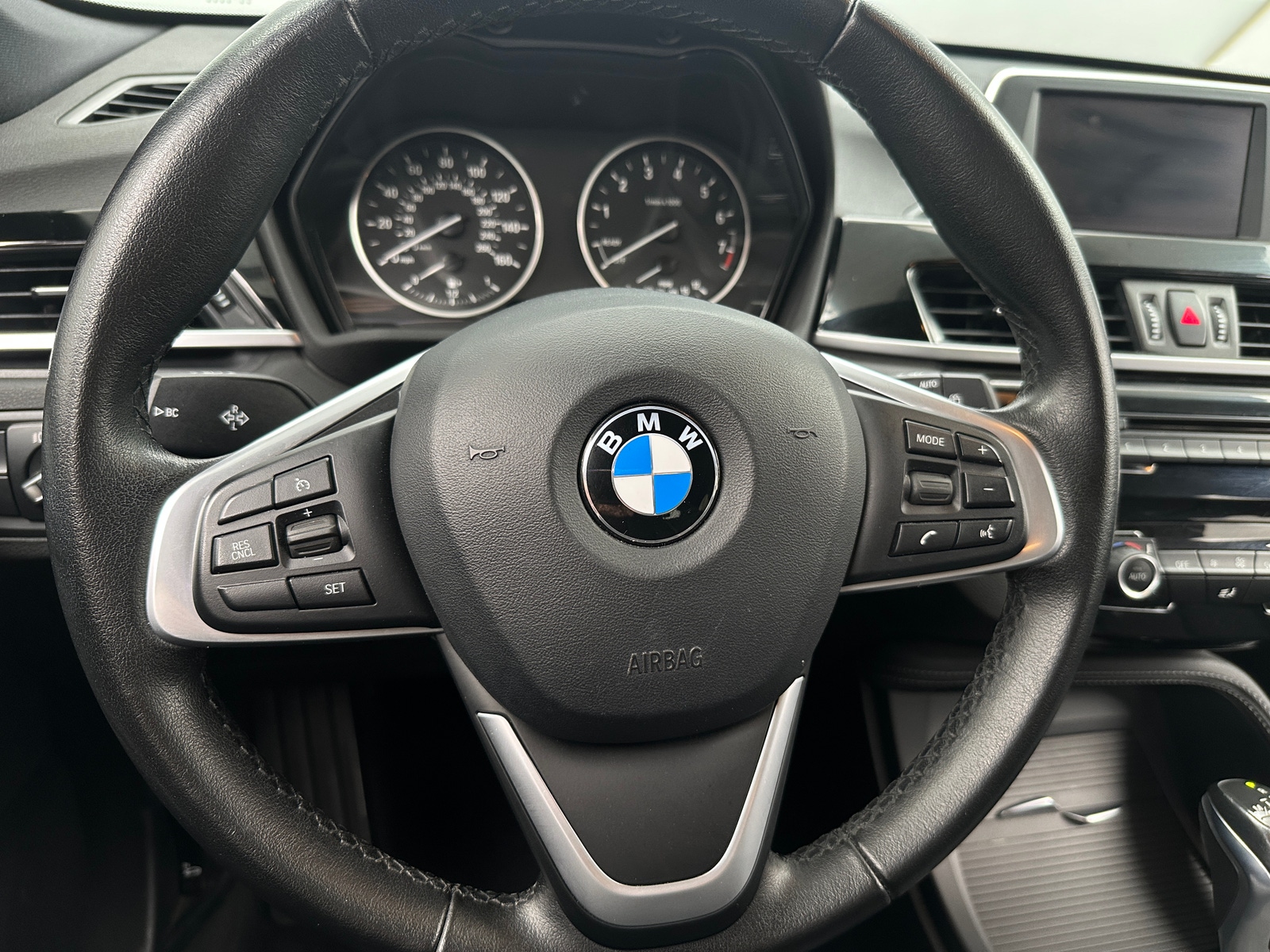 Thumbnail: 2018 BMW X1 - 4