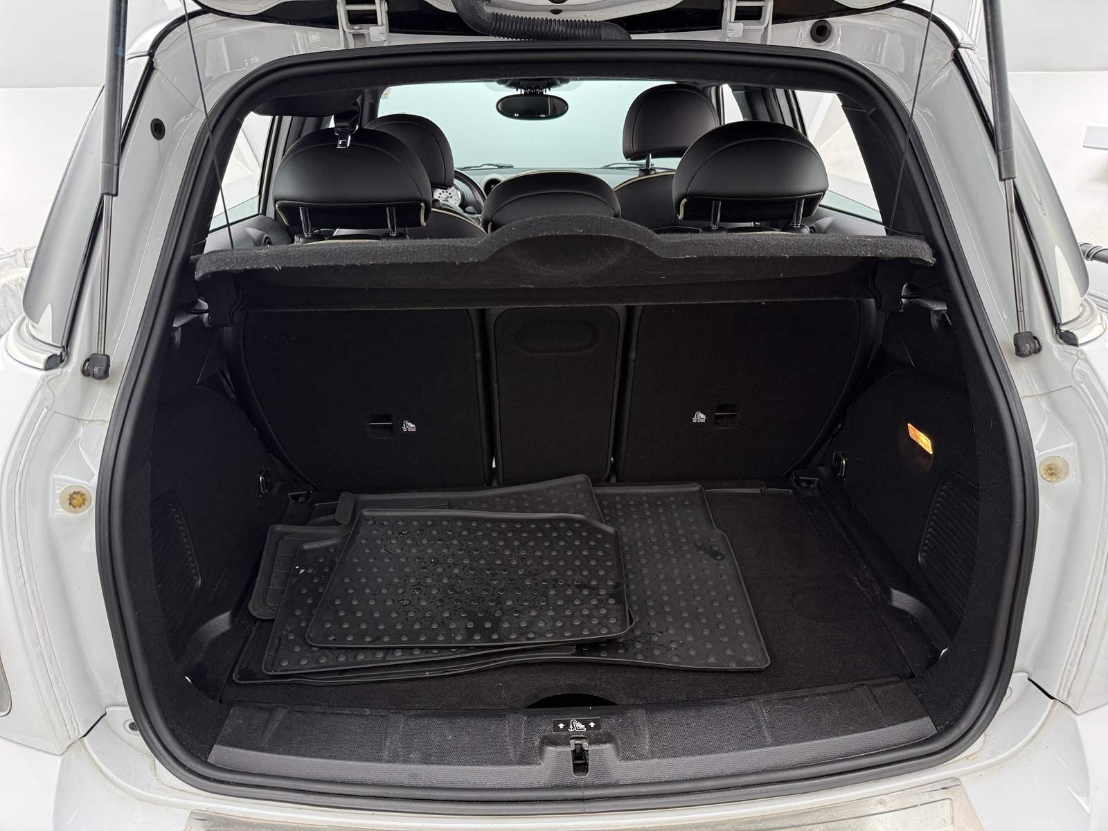 Thumbnail: 2012 MINI Cooper Countryman - 6