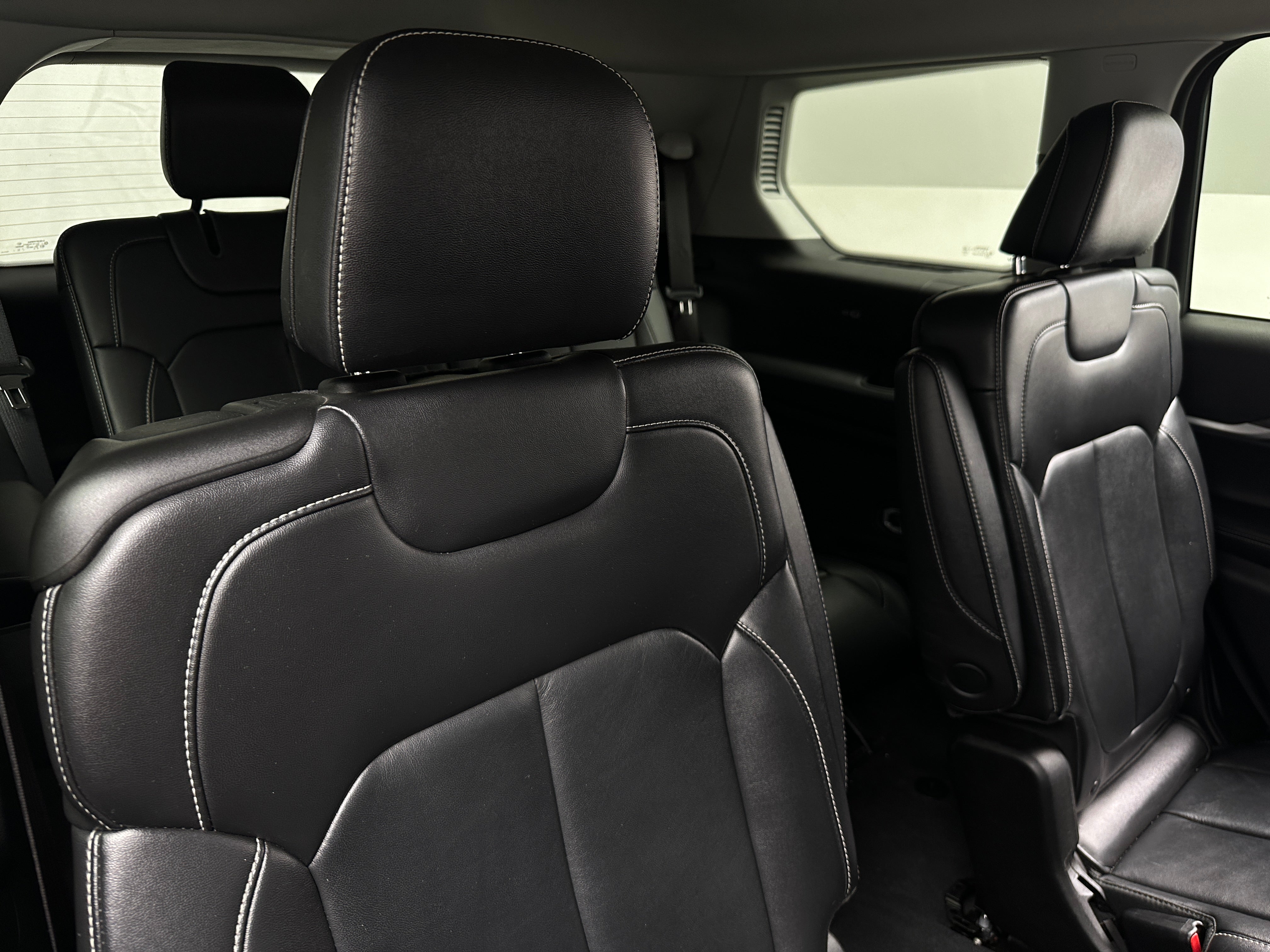 2022 Jeep Grand Cherokee L Limited Edition 5